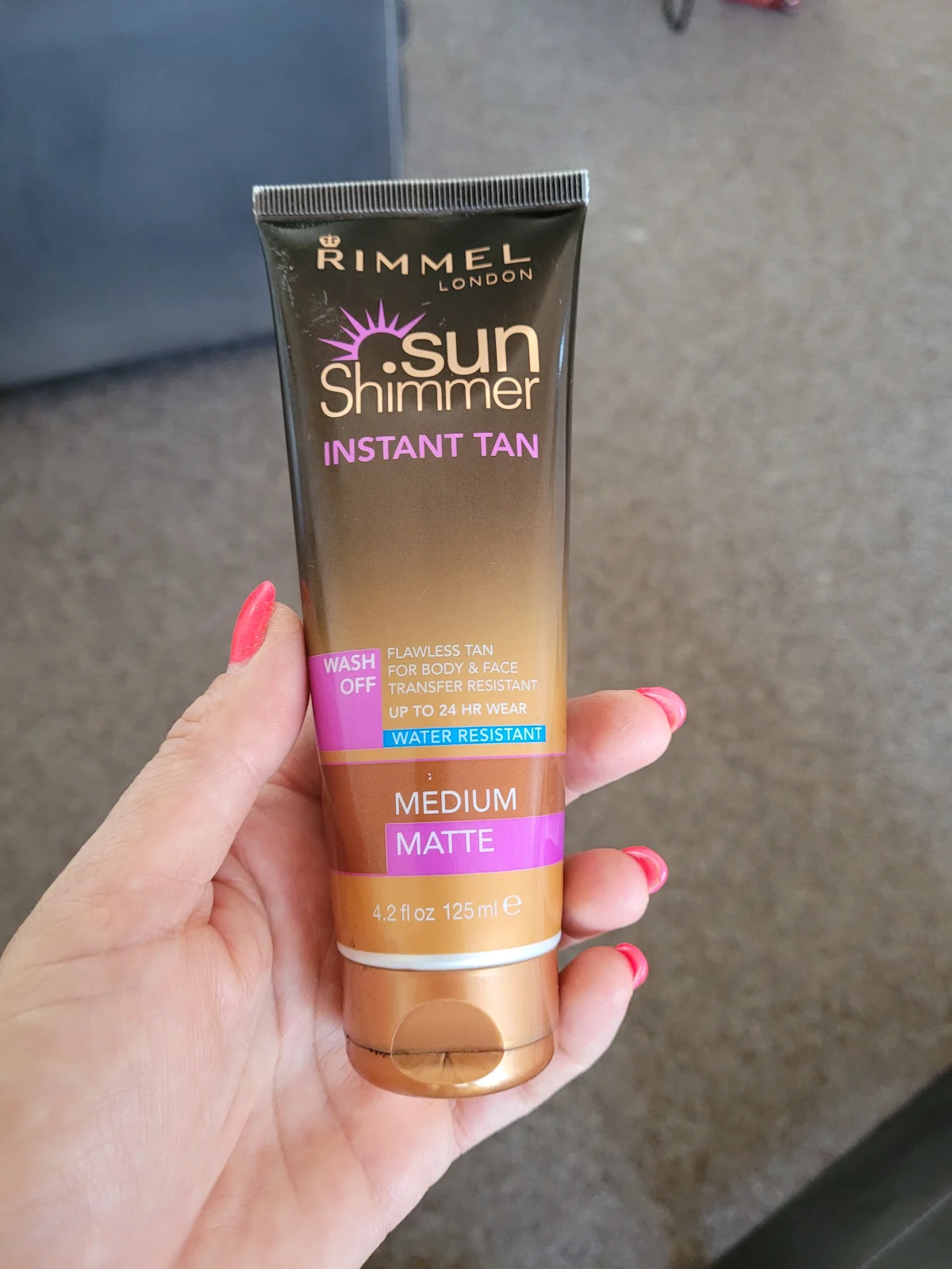 Rimmel Sunshimmer Water Resistant Instant Tan - Light Shimmer - review image