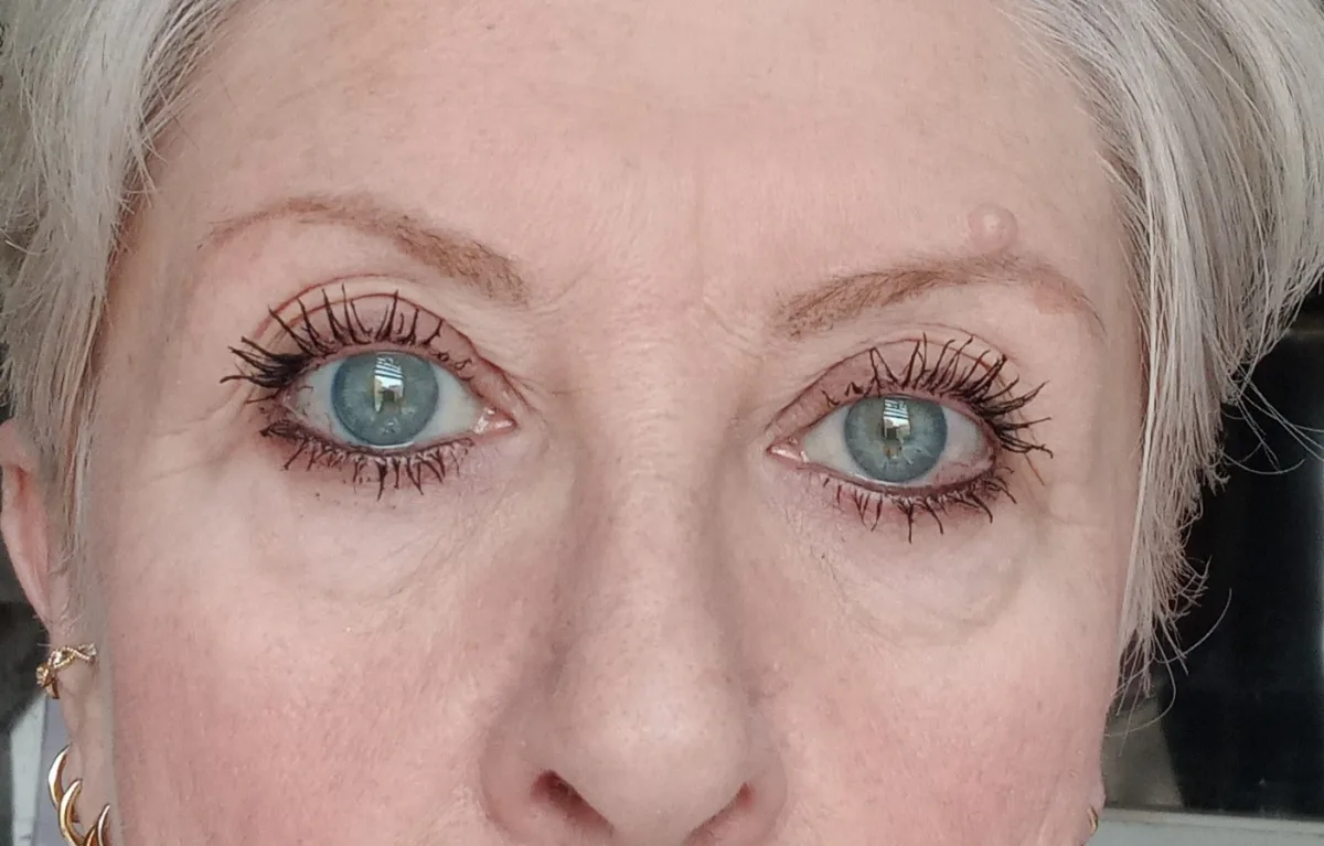 Silver Tube Mascara 4D - review image