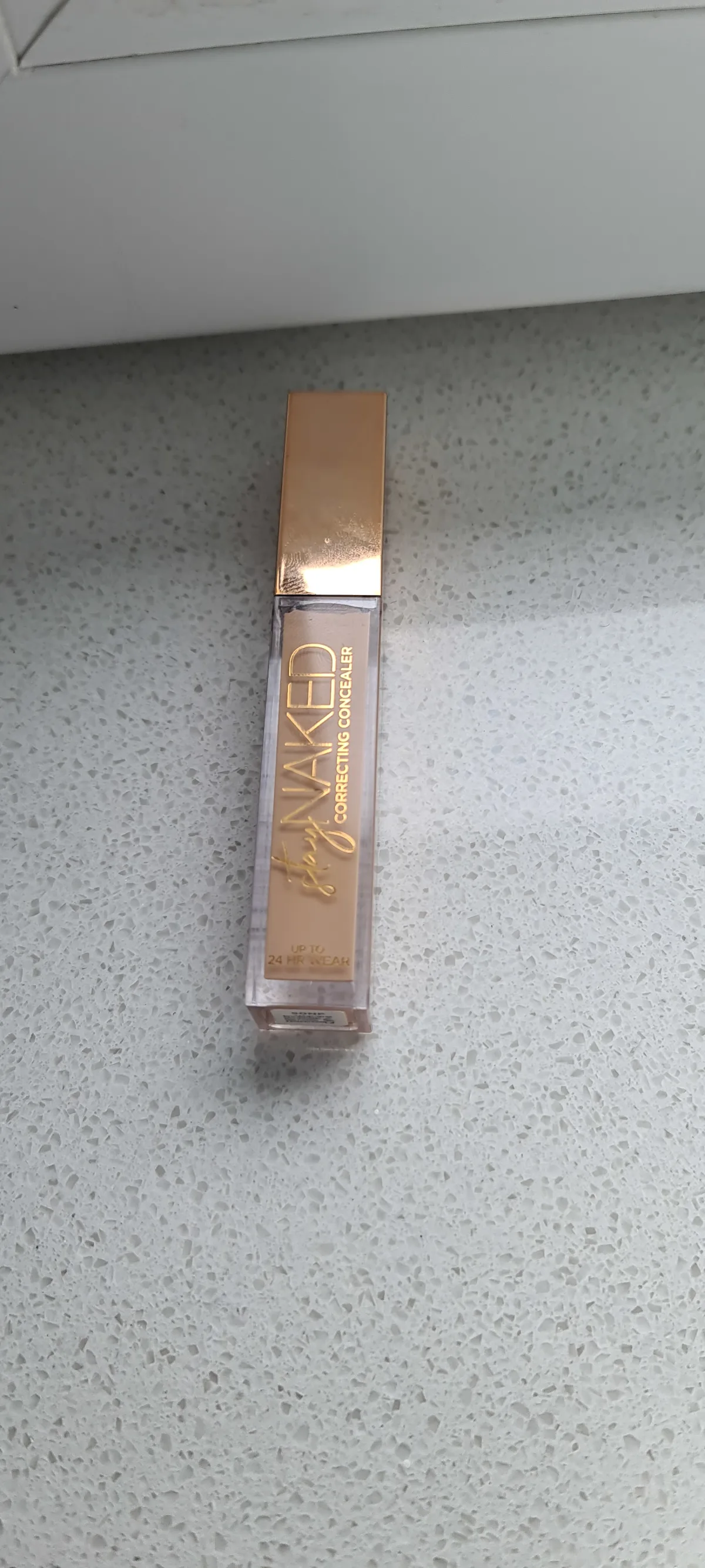 Urban Decay Stay Naked Color Concealer 30NY 30NY - review image