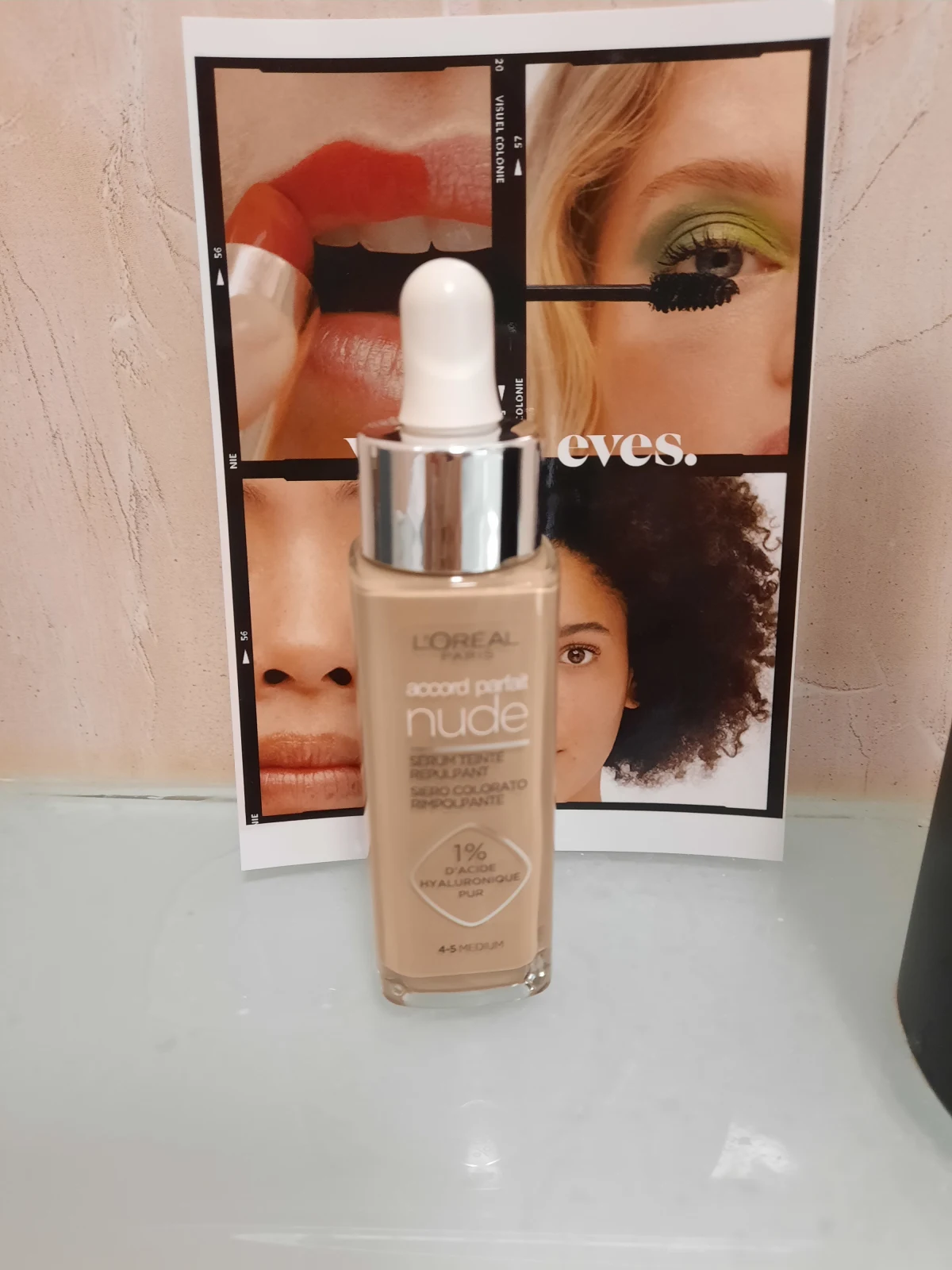 L’Oréal Paris - Accord Parfait Foundation - 6N  - Natuurlijk Dekkende Foundation met Hyaluronzuur en SPF 16 - 30 ml - review image