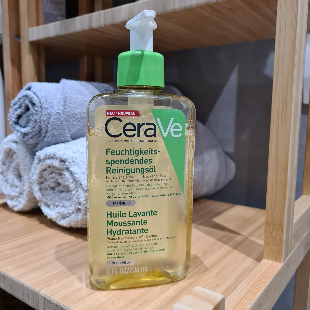 CeraVe Hydrating Foaming Oil Cleanser - review image