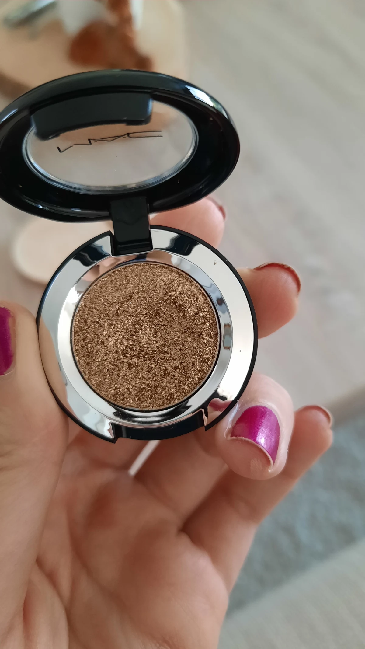 Small Eyeshadow 1.5g - review image