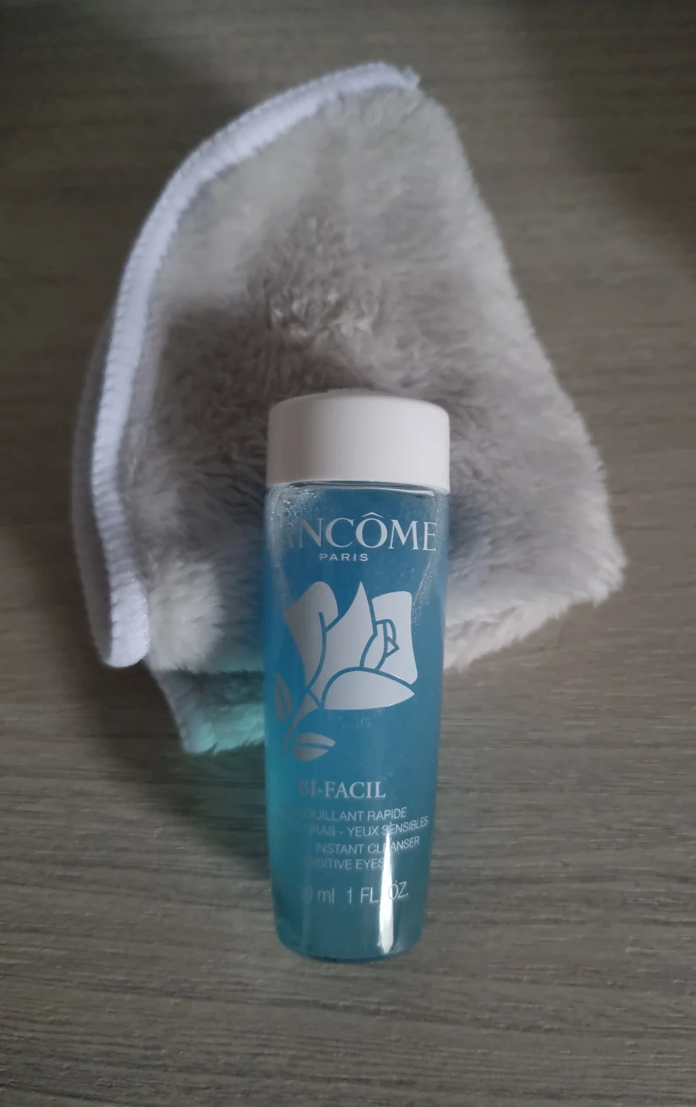 Lancome Bi-Facil Non Oily Instant Cleanser - review image