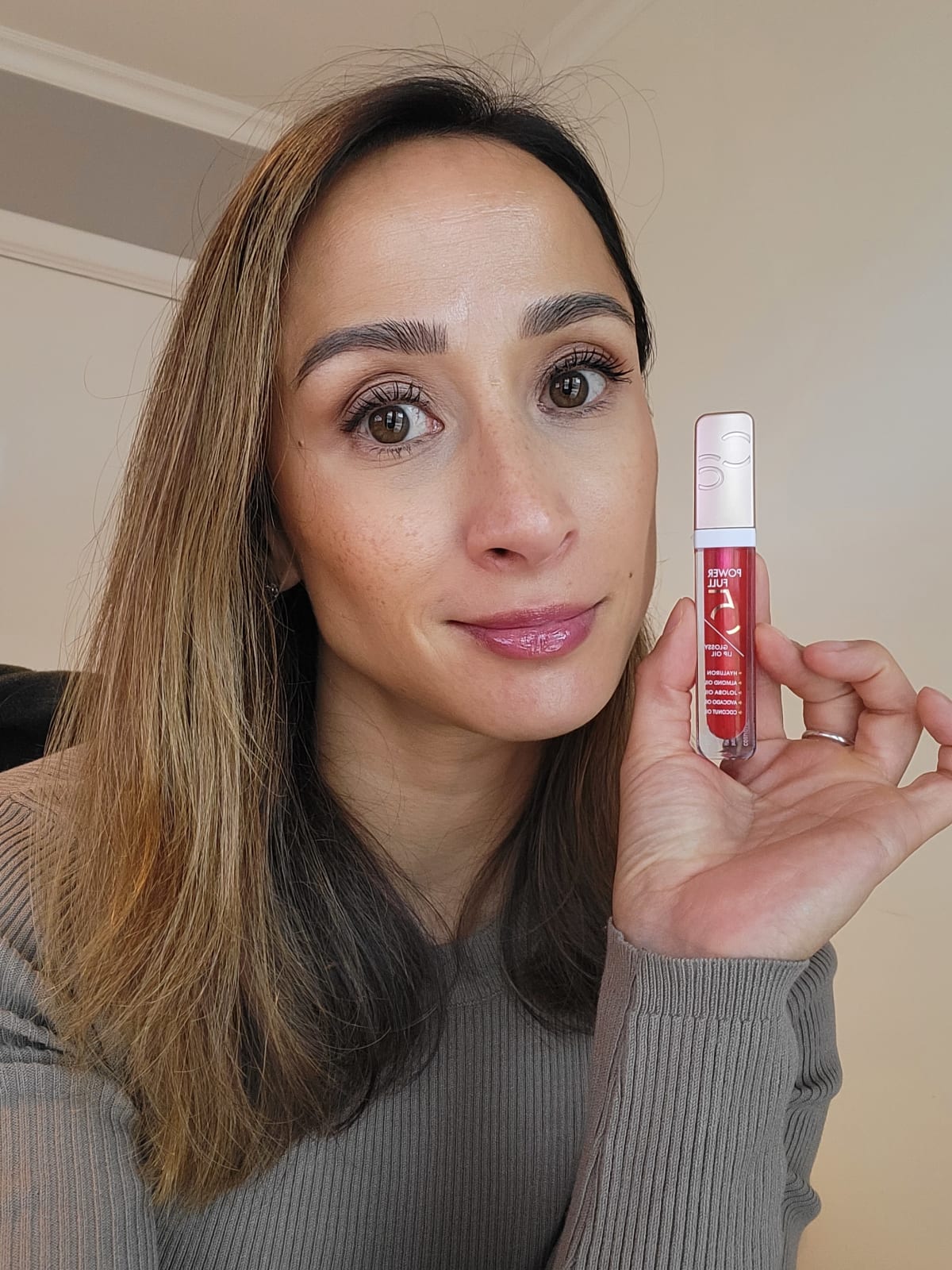 Glossy Lip Oil 040 Raspberry Glow - review image