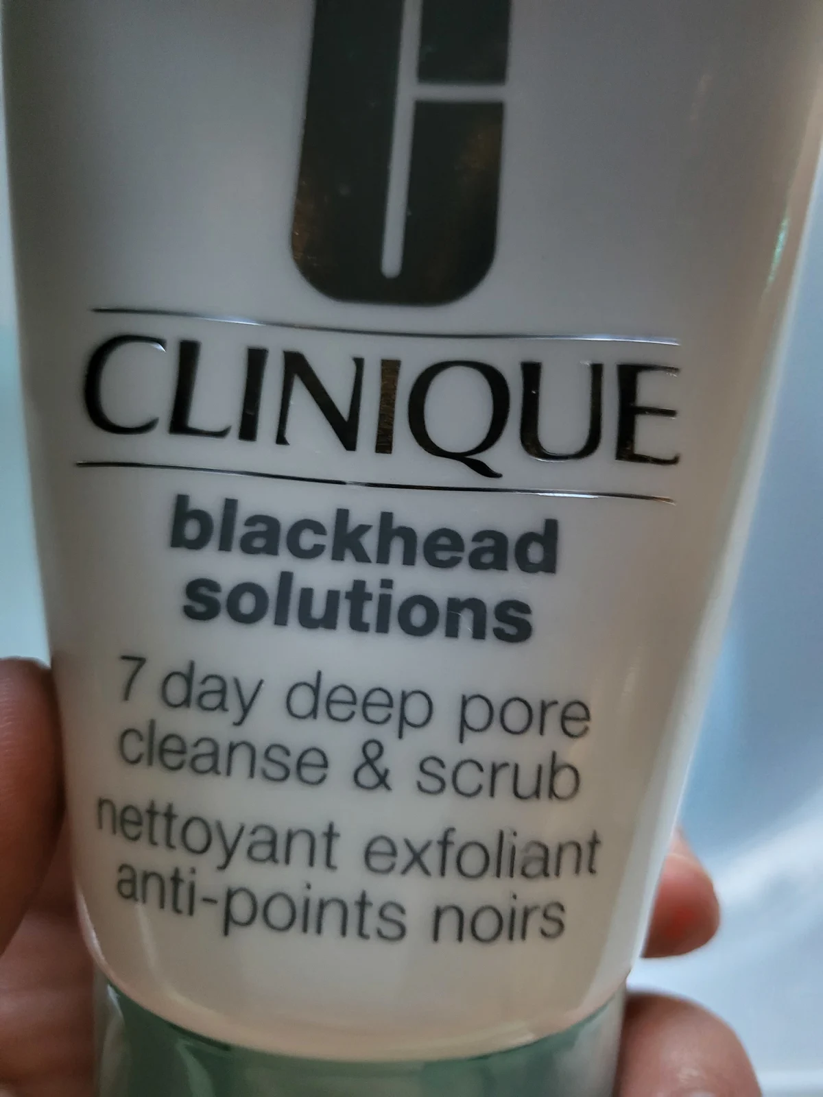 Clinique Scrub Gezichtsreiniger Masker In 1 Bestrijdt Grove Porien Mee Eters Clinique - Blackhead Solutions 7 Day Deep Pore Cleanse & Scrub Scrub, Gezichtsreiniger & Masker In 1 - Bestrijdt Grove Poriën & Mee-eters - review image