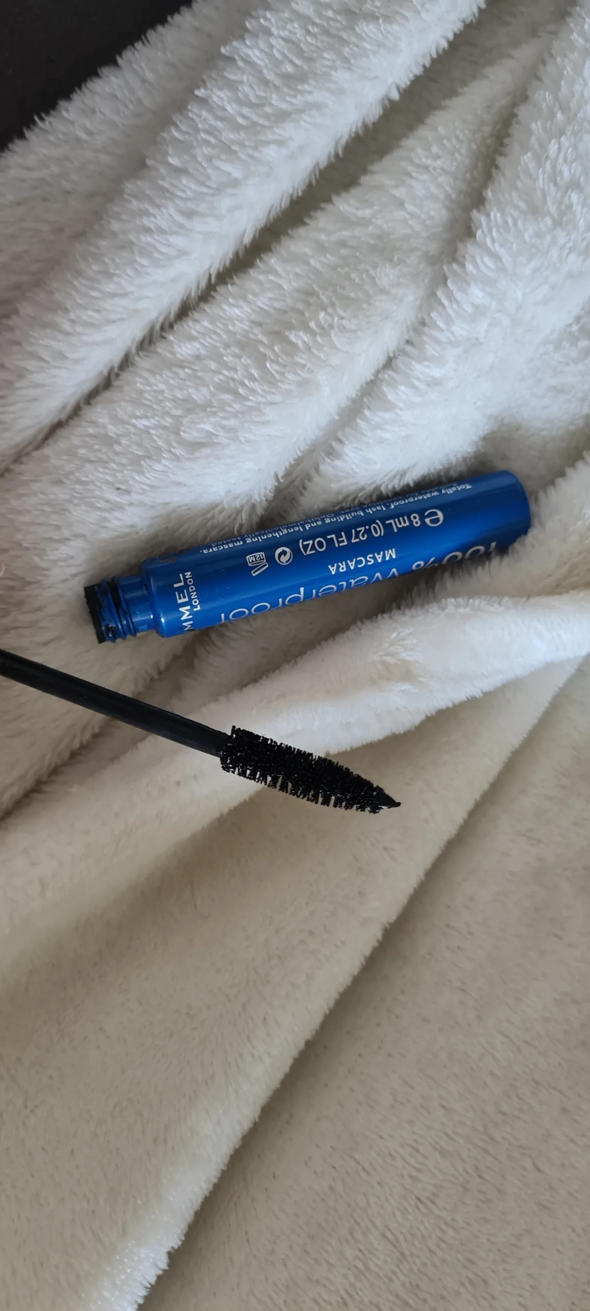 100% Waterproof Mascara - review image