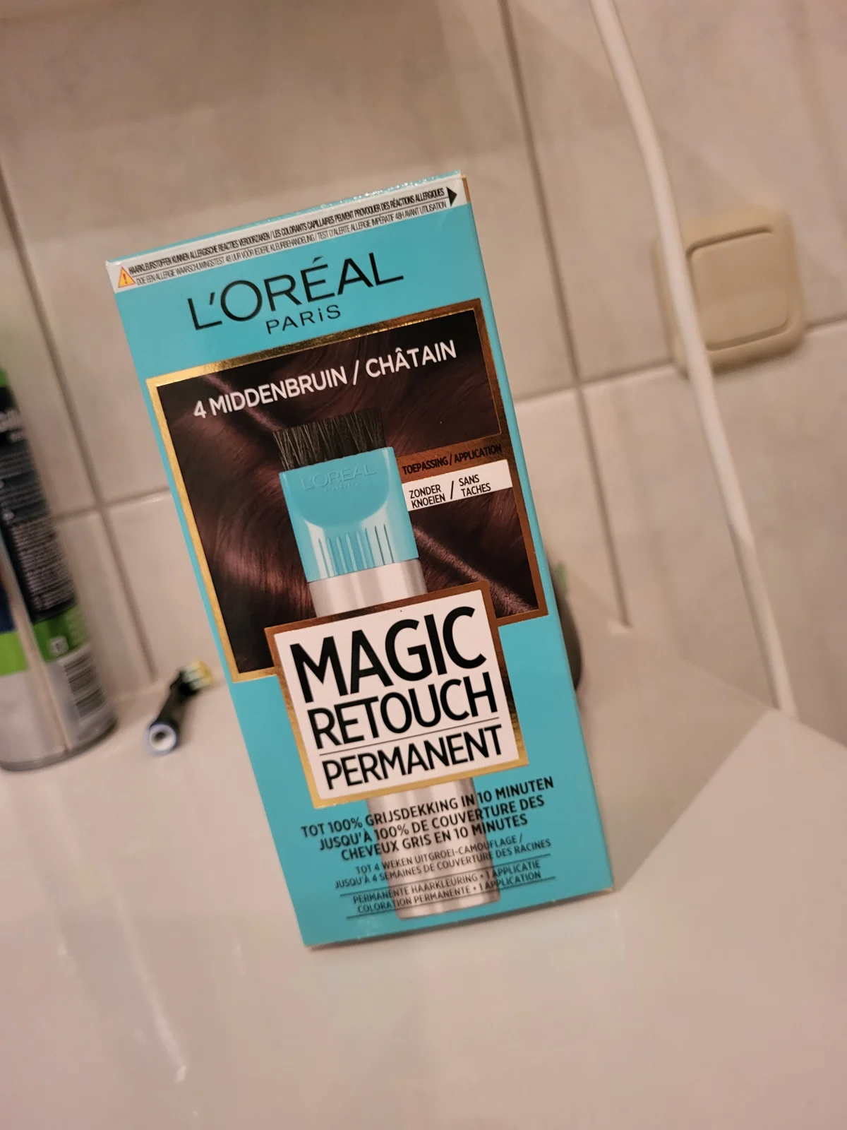 L'OREAL MAGIC RETOUCH DUNKELBLOND BIS HELLBRAUN SOFORT ANSTATZ-KASCHIERSPRAY - review image