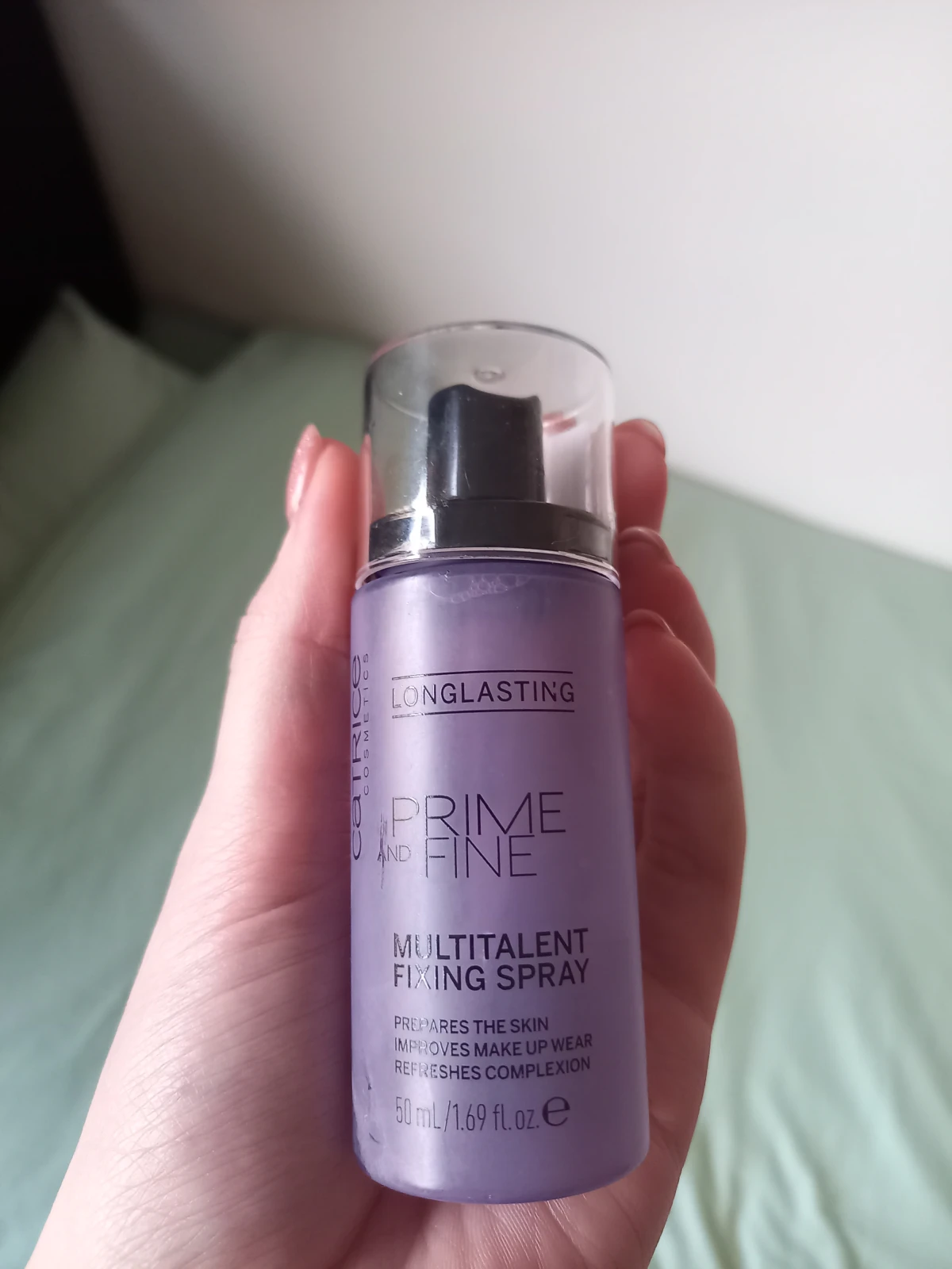 Prime and Fine Dewy Glow Fixing Spray - review image