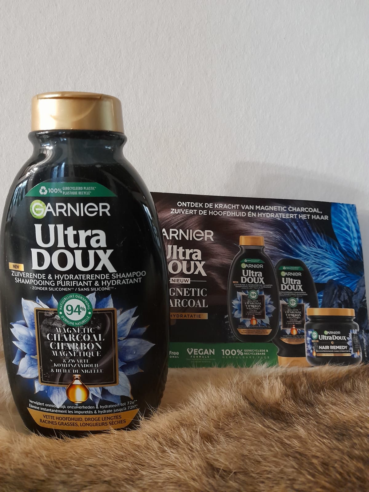 Garnier Loving Blends Shampoo Magnetic Charcoal 300 ml - review image