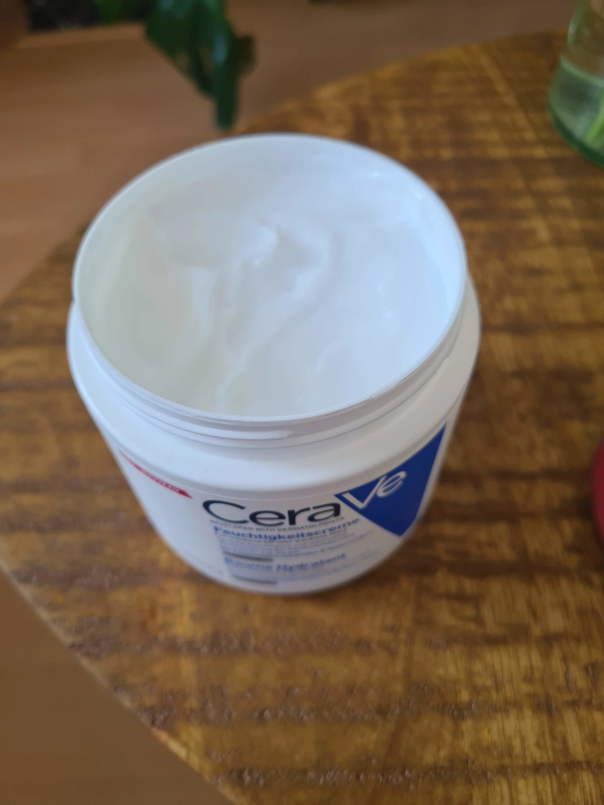 CeraVe Moisturising Cream - review image