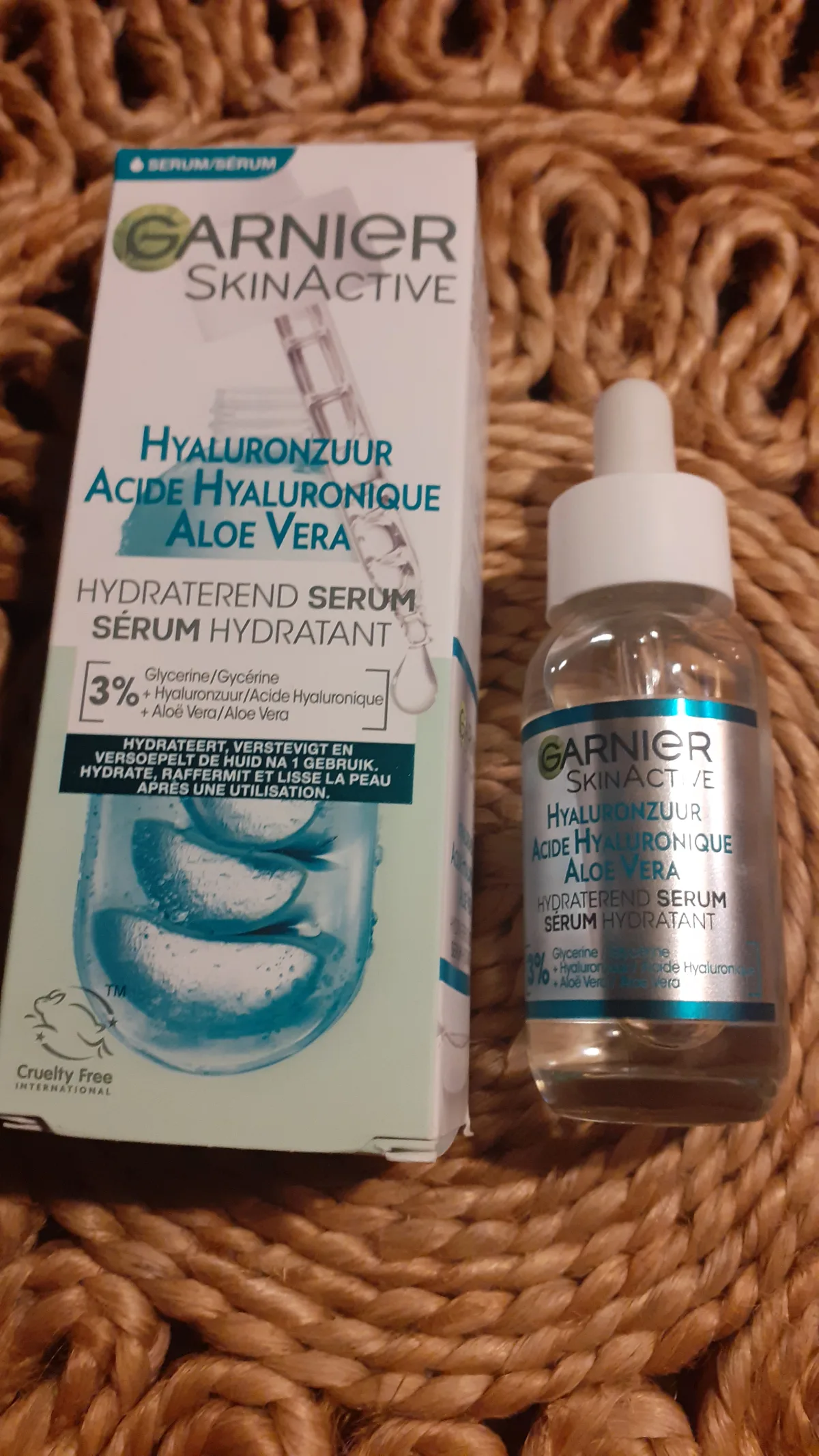 Garnier SkinActive Hyaluronzuur Aloë Vera Hydraterend Serum 30 ml - review image