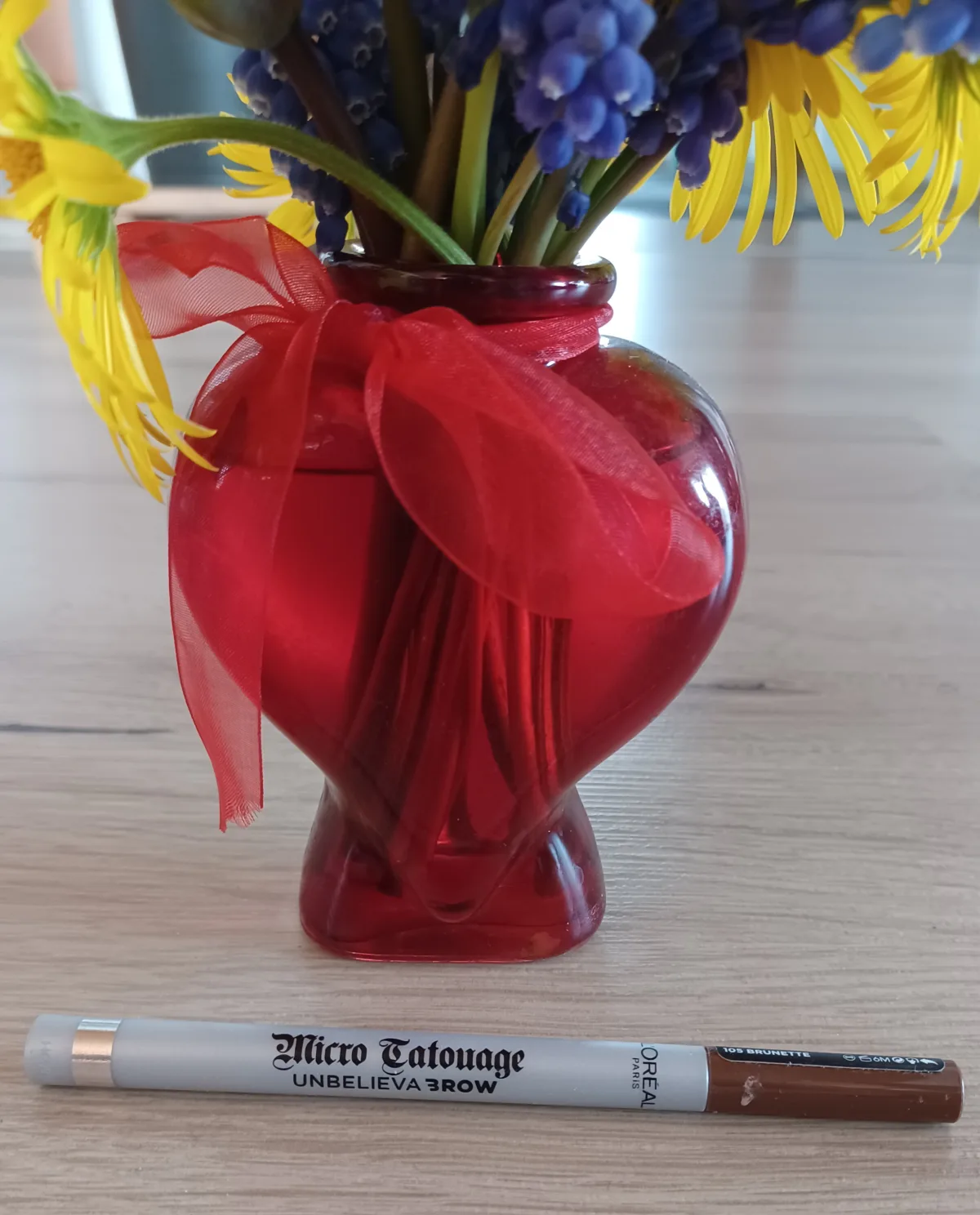 L'Oréal - Unbelieva Brow Micro Tatouage - 104 Chatain - review image