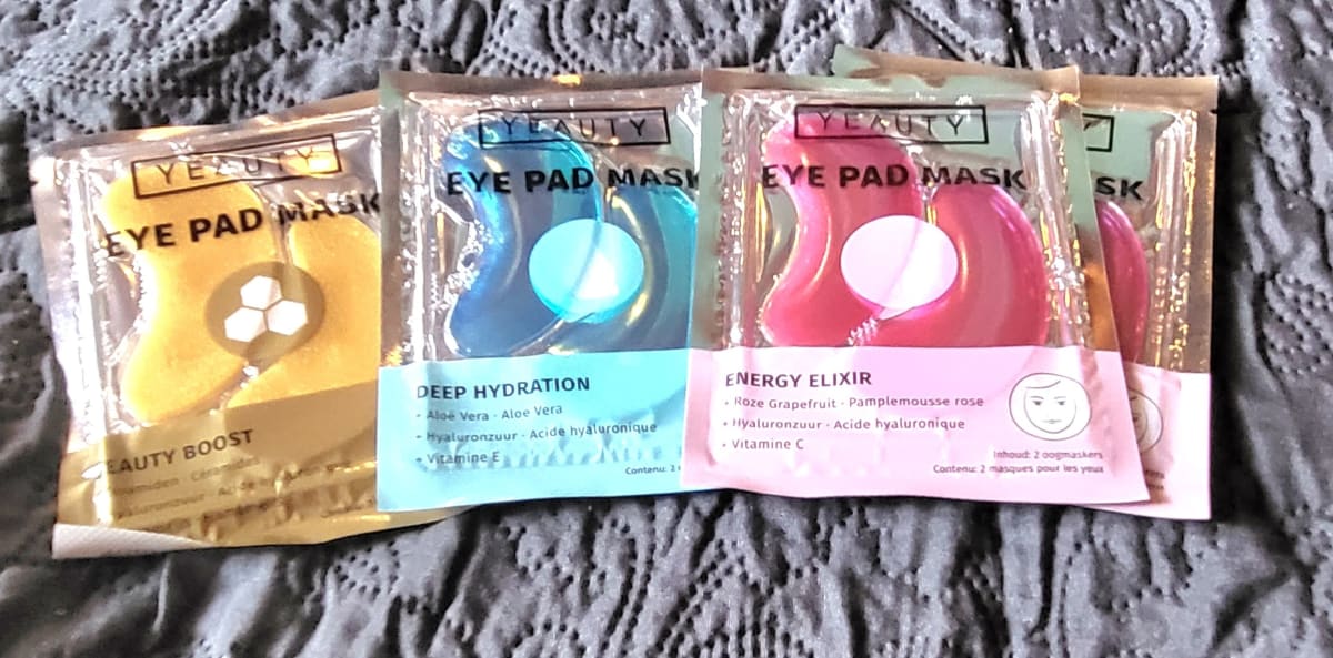 YEAUTY Beauty Boost Eye Pad Mask - Oorgpads - Tissue Oogmasker - Oogkussentjes met Collageen, hyaluron en magische struik  (1 paar) - review image