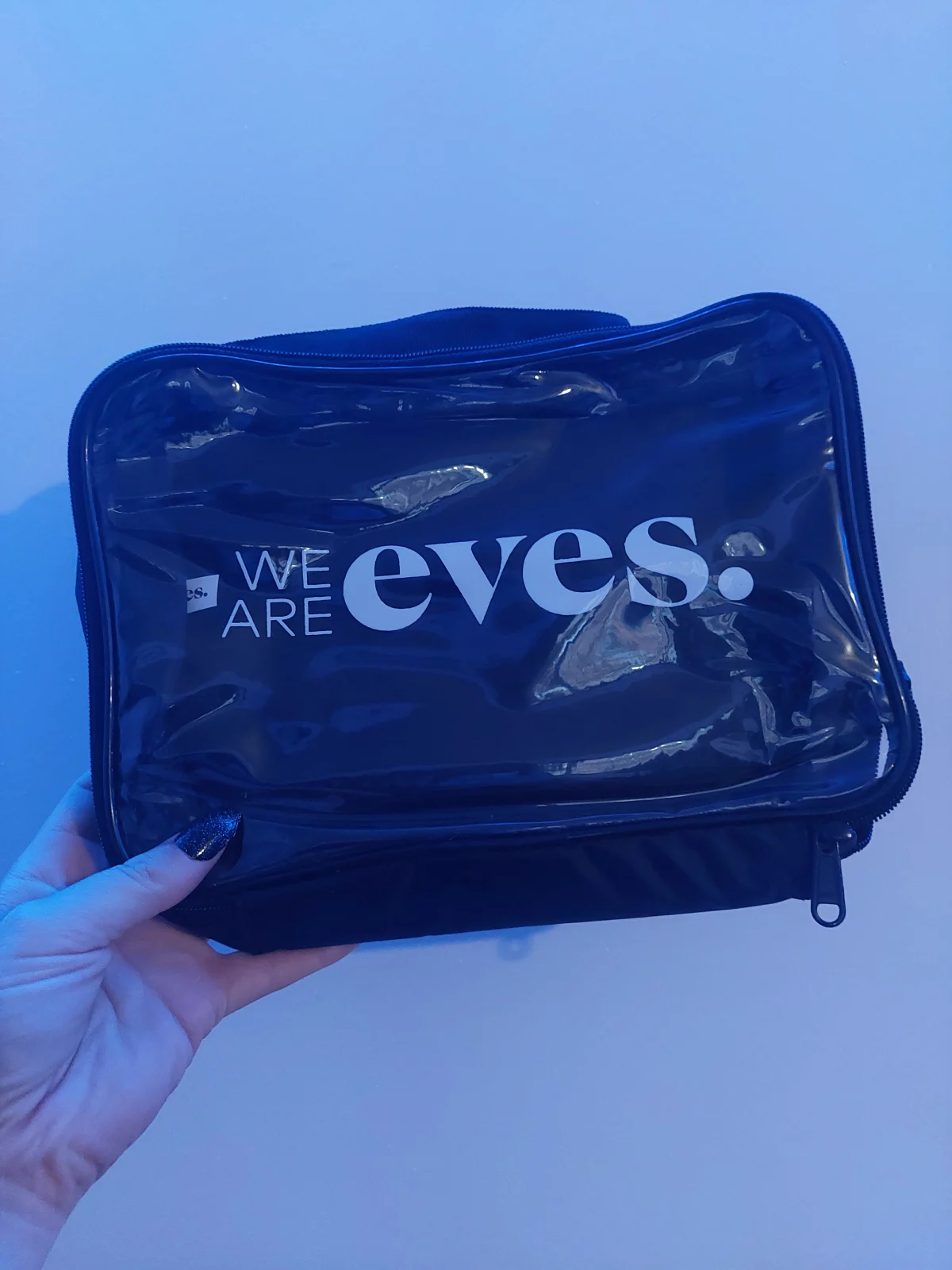 We Are Eves Beauty Bag - review image