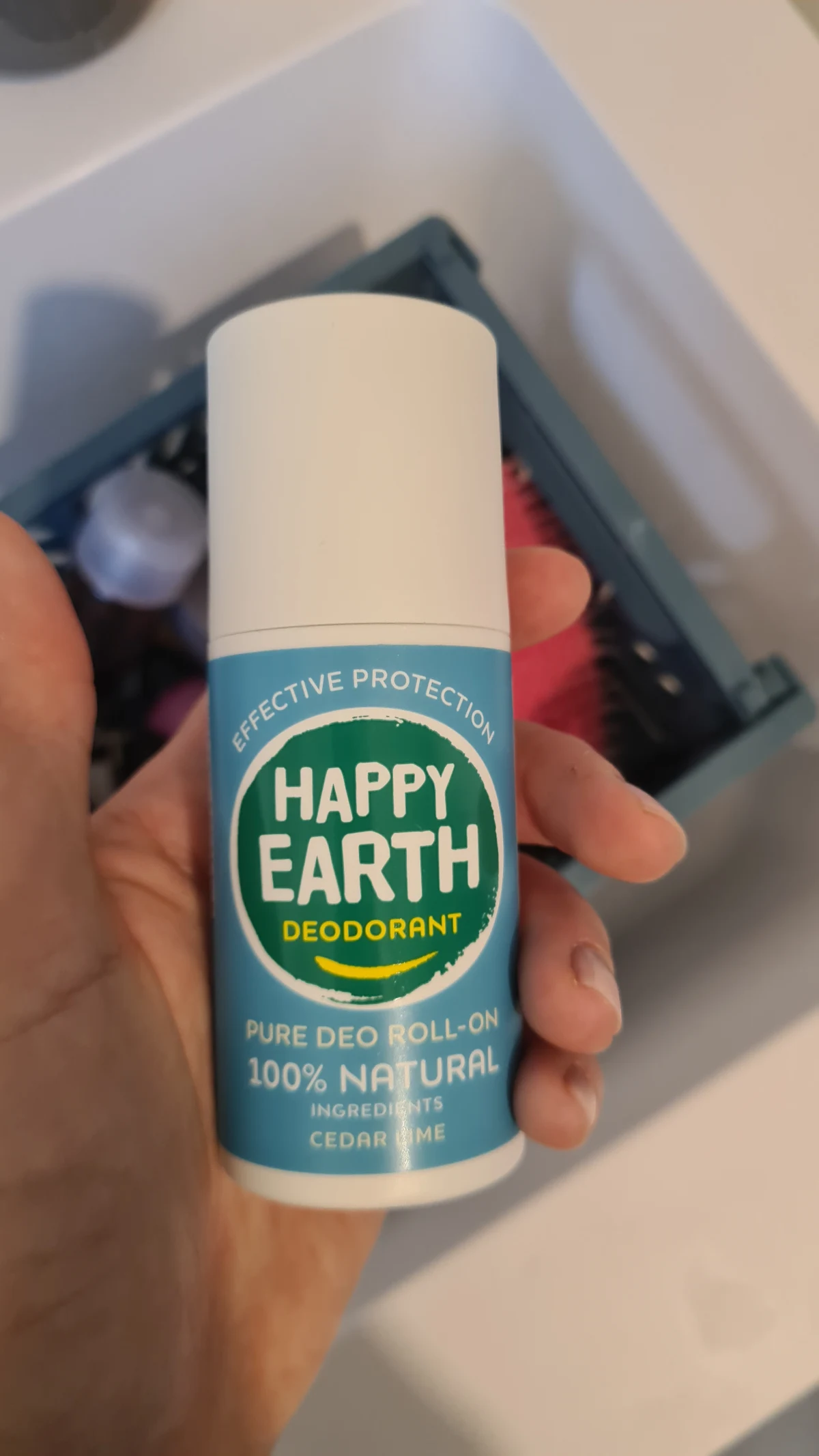 Happy Earth 100% Natuurlijke Deodorant Roll-On Cedar Lime 75 ml - review image