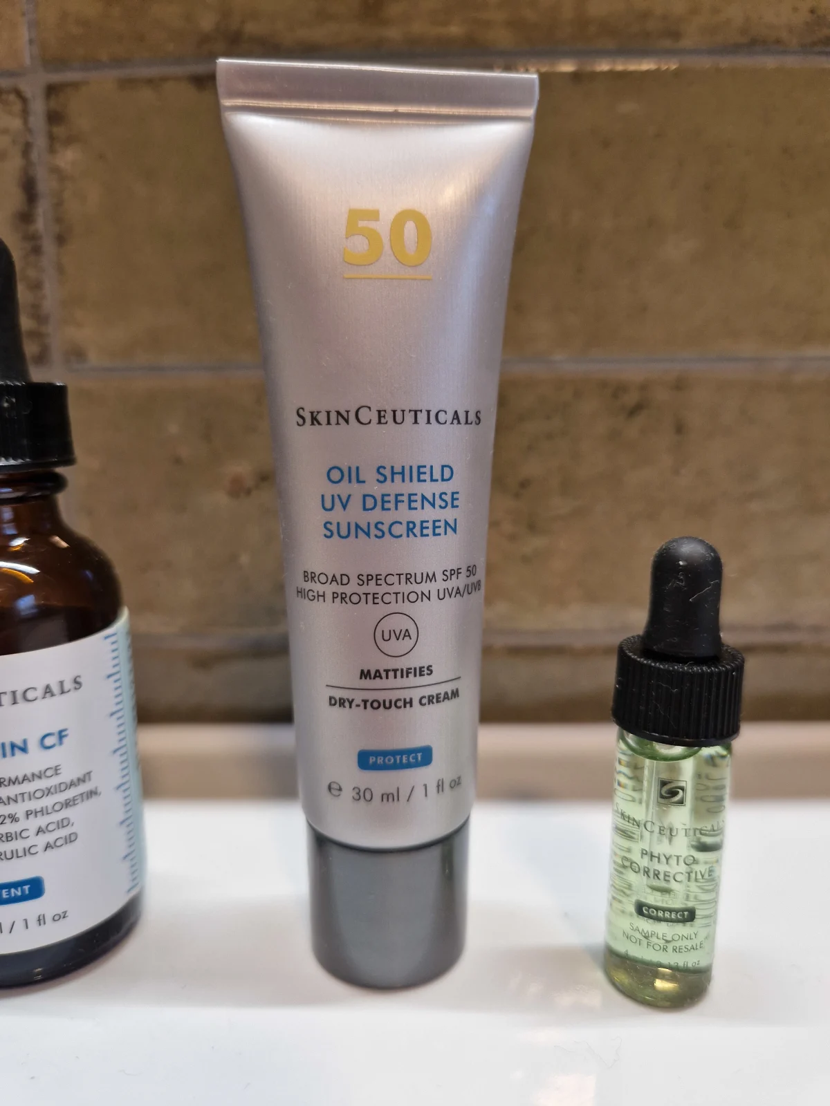 Oil Shield UV Defense SPF 50 - review image