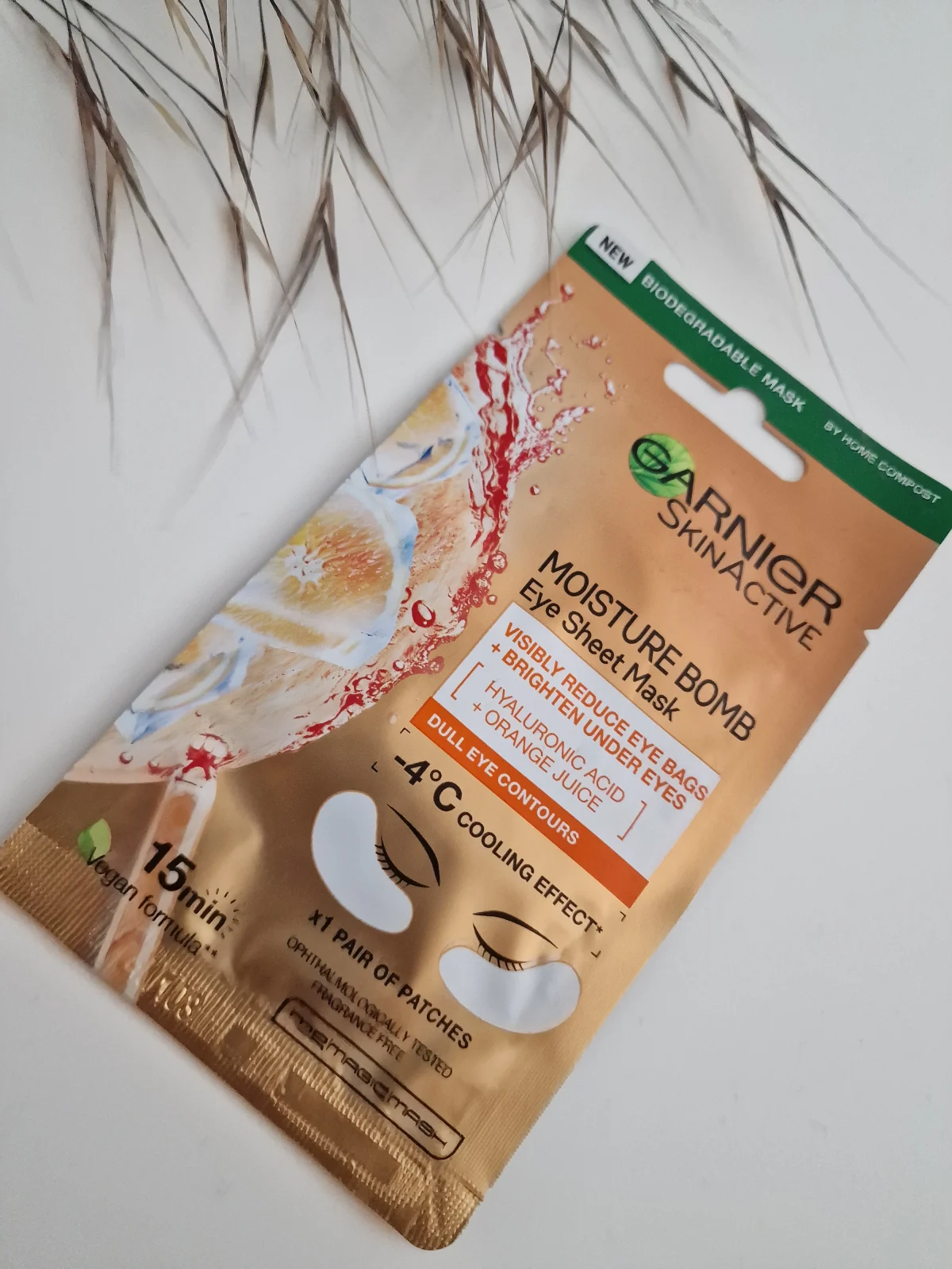 Garnier Moisture Bomb Hyaluronic Acid And Orange Eye Sheet Mask 6g - review image