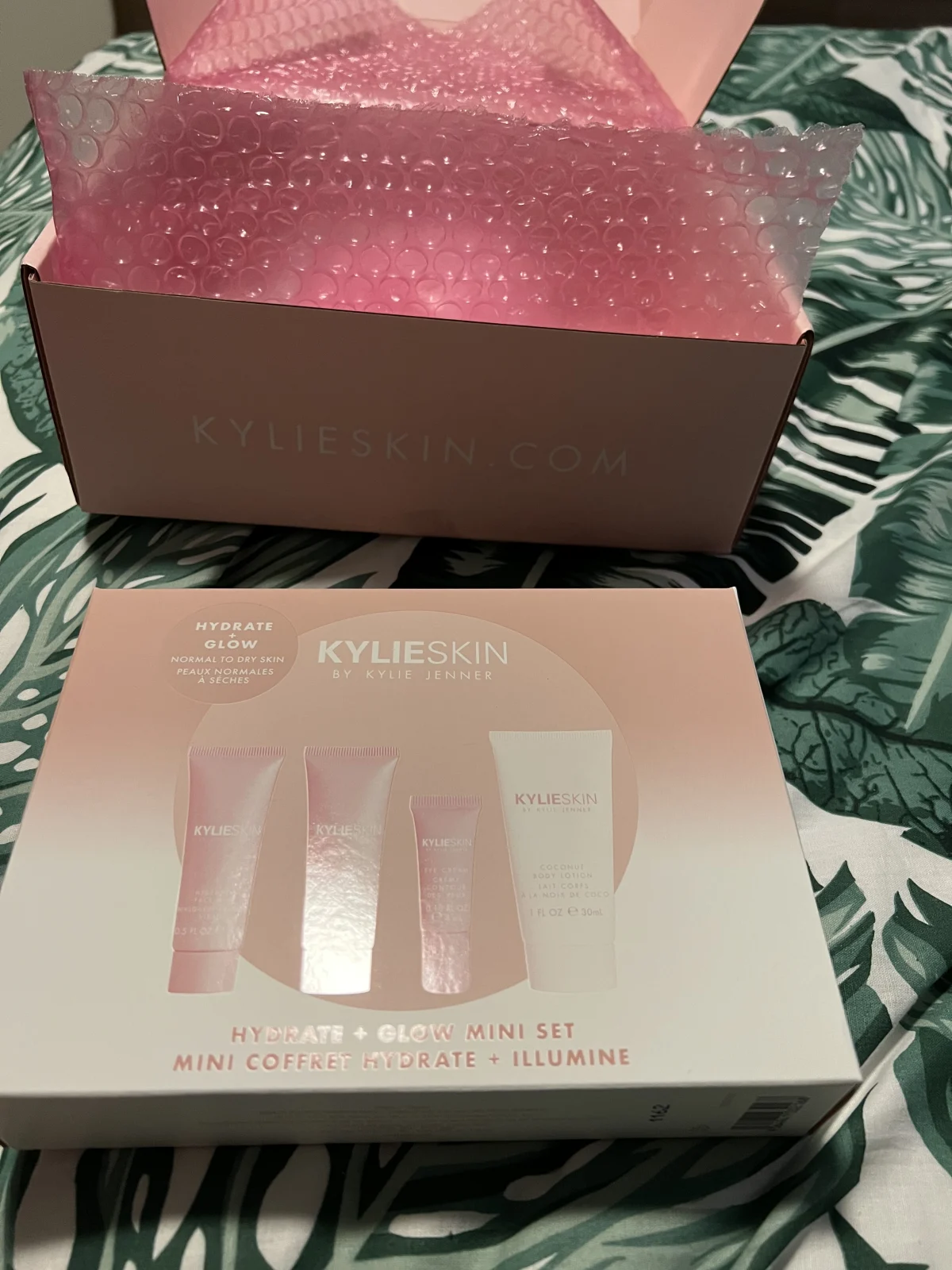 KYLIE SKIN Coconut - review image