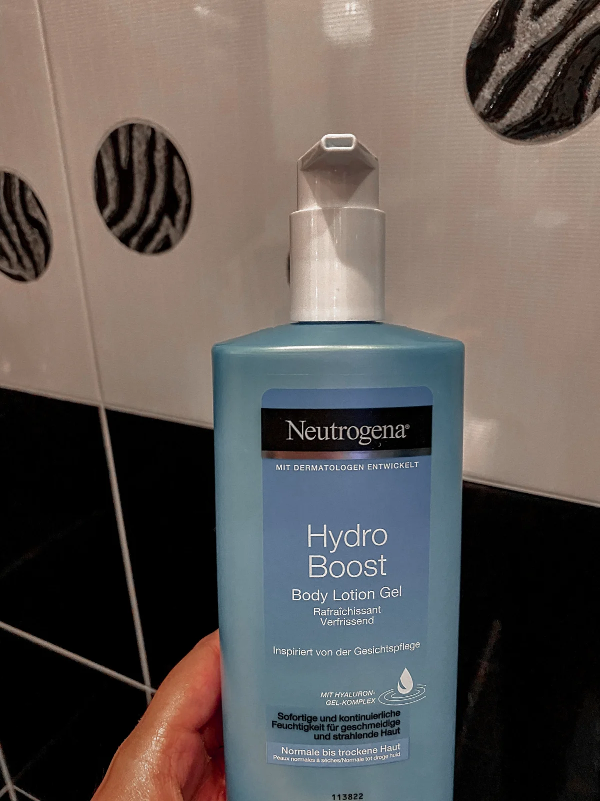 Neutrogena Hydro Boost Body Gel Cream - 250 ml - review image