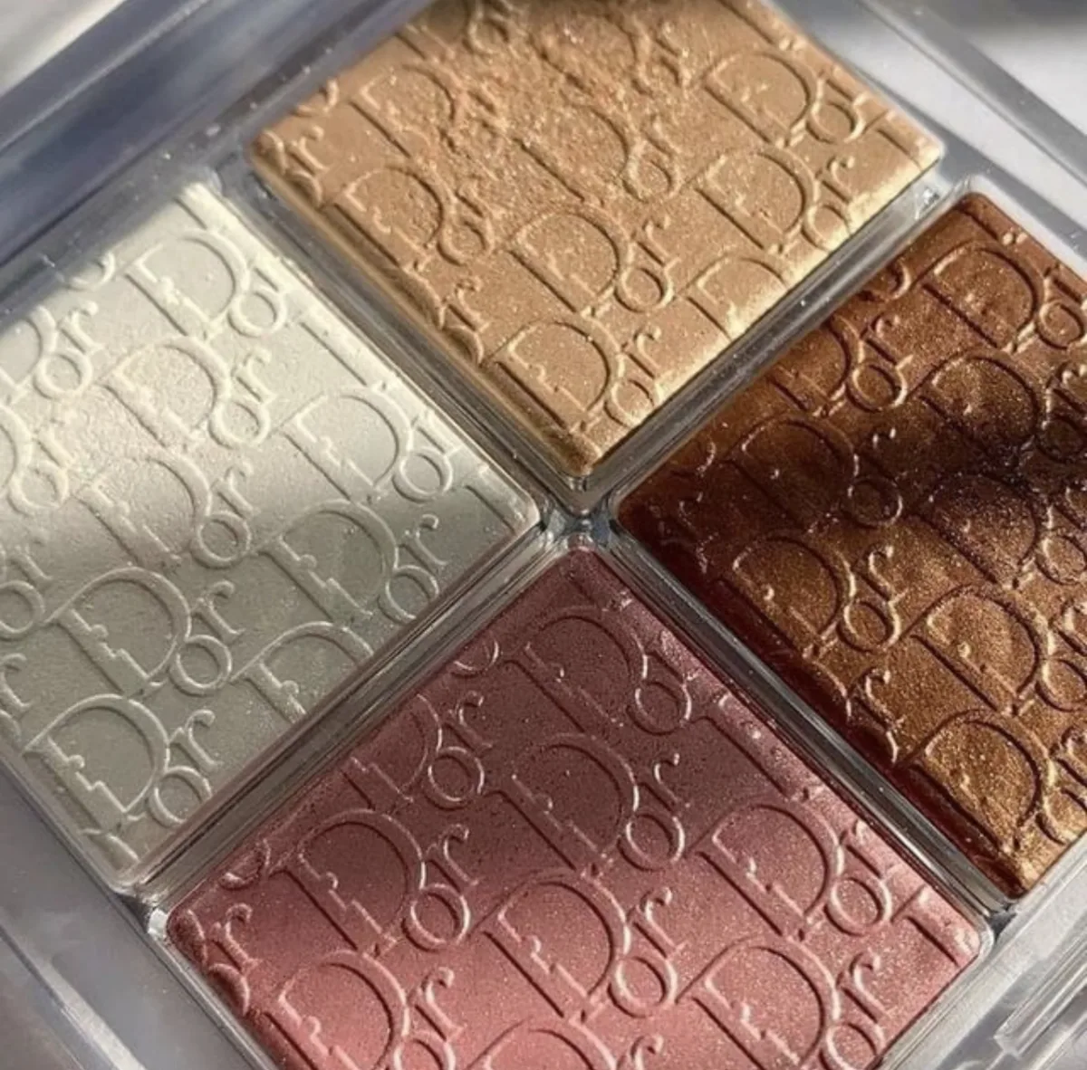 DIOR BACKSTAGE 001 - Universal Face Glow Palette Highlighter 10g - review image