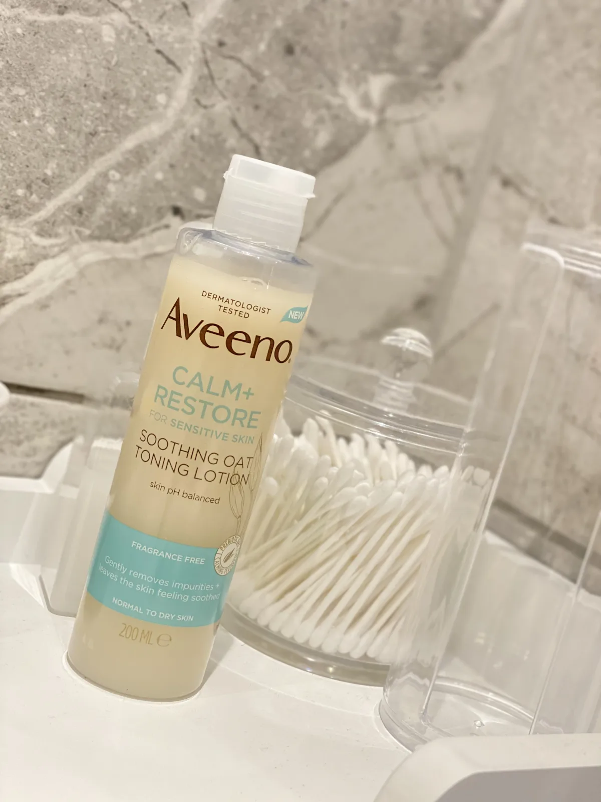 Aveeno - Face Calm and Restore Soothing Toner - 200ml - review image