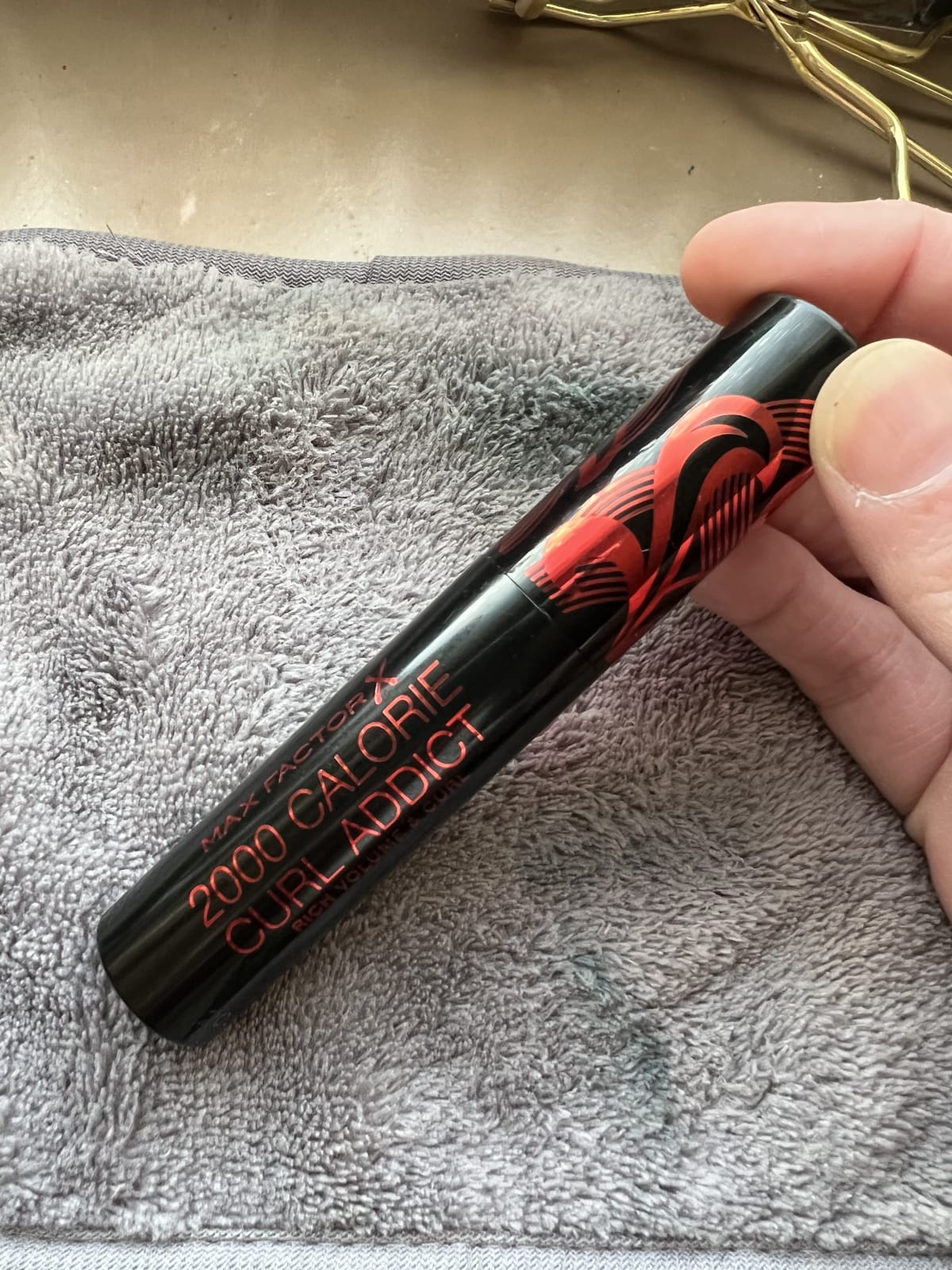 Max Factor 2000 Calorie Curl Addict Mascara Zwart - review image