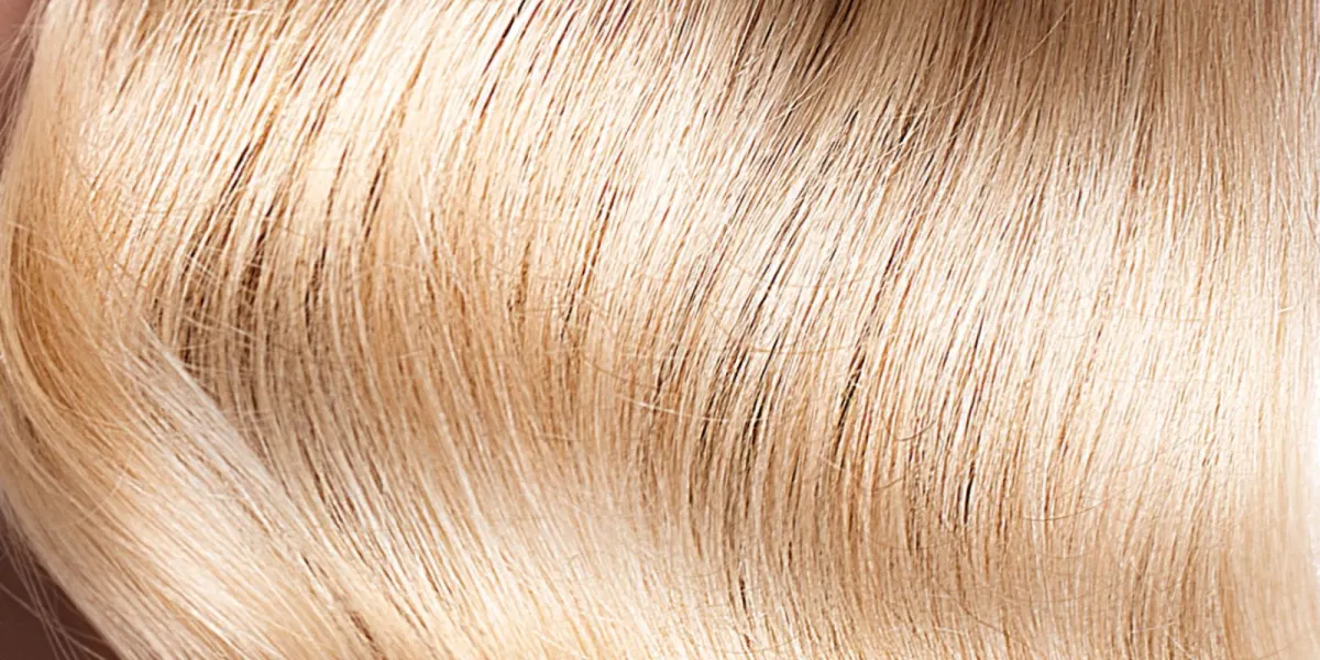 Blondies, pay attention! 8x products to keep your hair healthy