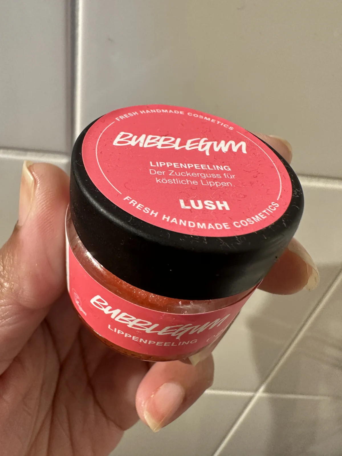 Bubblegum Lipscrub - review image