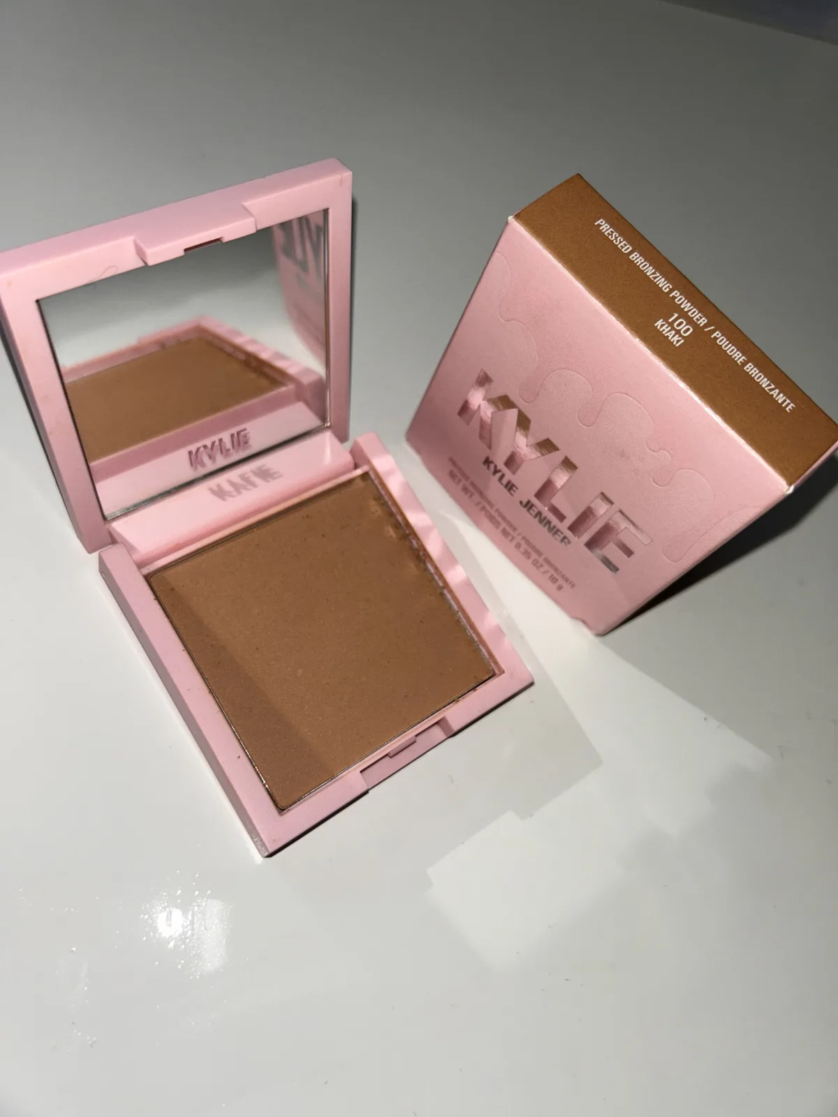 KYLIE COSMETICS Pressed Bronzing Powder - review image