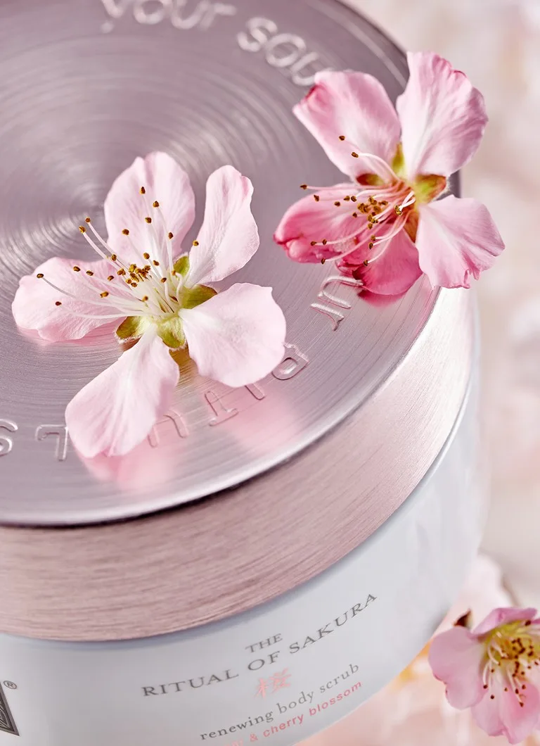 The Ritual of Sakura Body Scrub 375g - review image