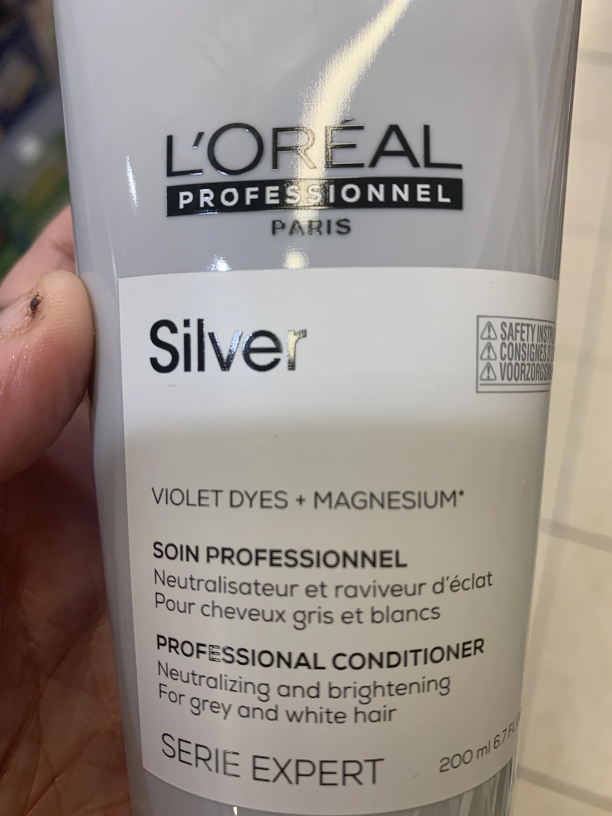 L'Oréal Professionnel - Série Expert - Silver Conditioner voor Wit en Grijs Haar - 200 ml - review image