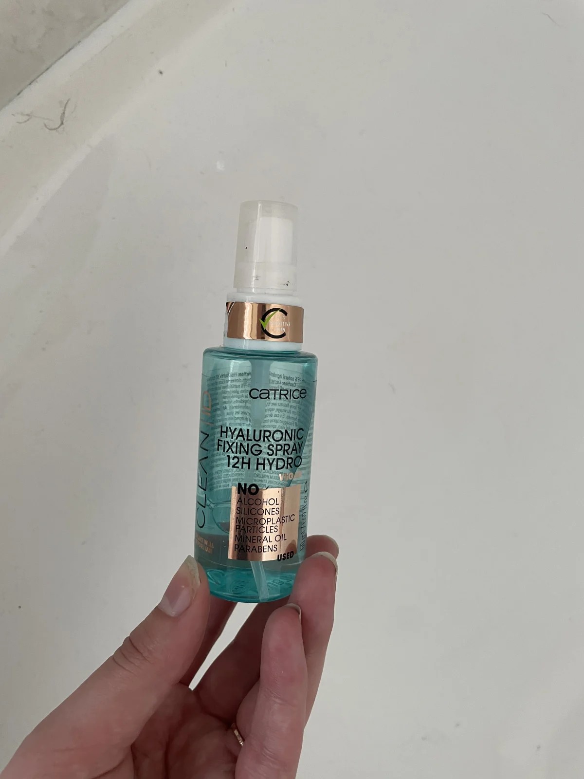 Prime and Fine Dewy Glow Fixing Spray - review image