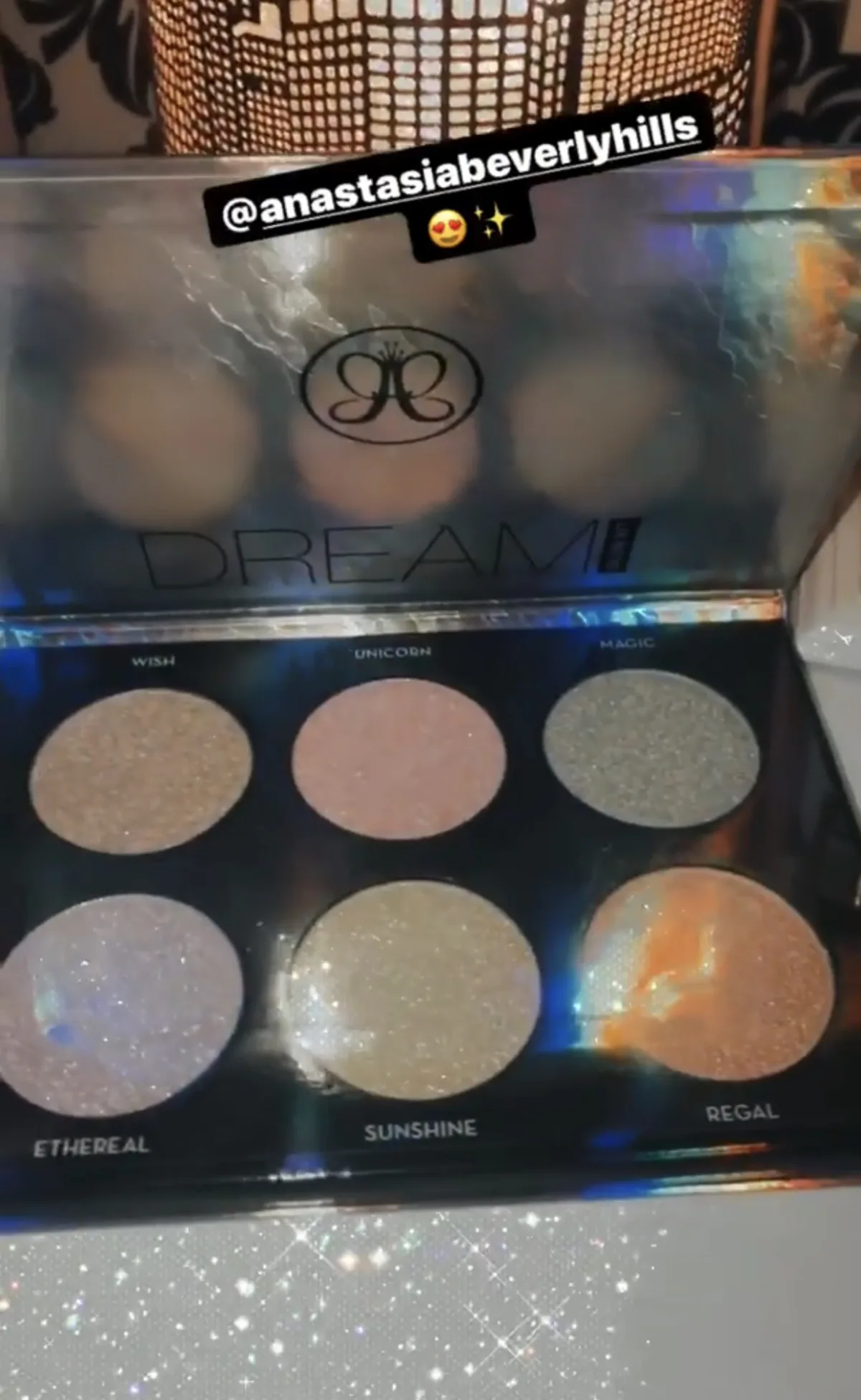 Anastasia Beverly Hills Glow Kit® Dream Highlighter - review image