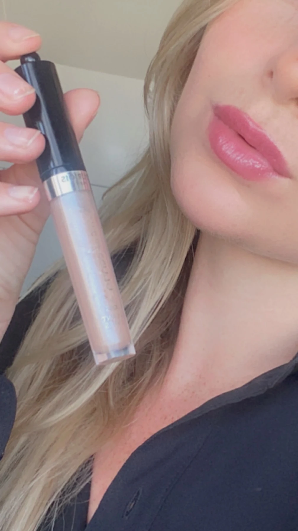 Bourjois Gloss Fabuleux Lipgloss - review image