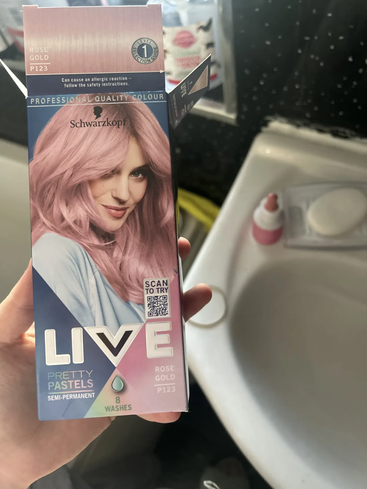 Schwarzkopf LIVE Pretty Pastels Rose Gold Semi-Permanent Hair Dye - review image