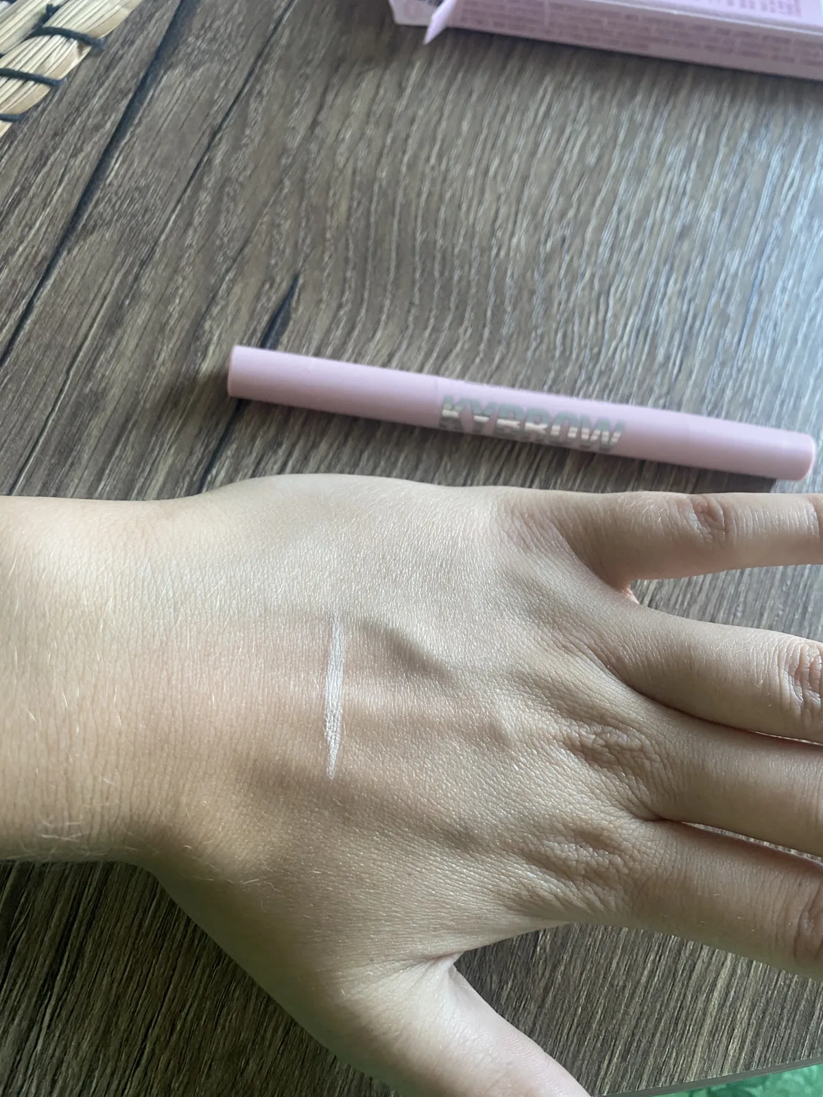 KYLIE COSMETICS Kybrow Highlighter - review image