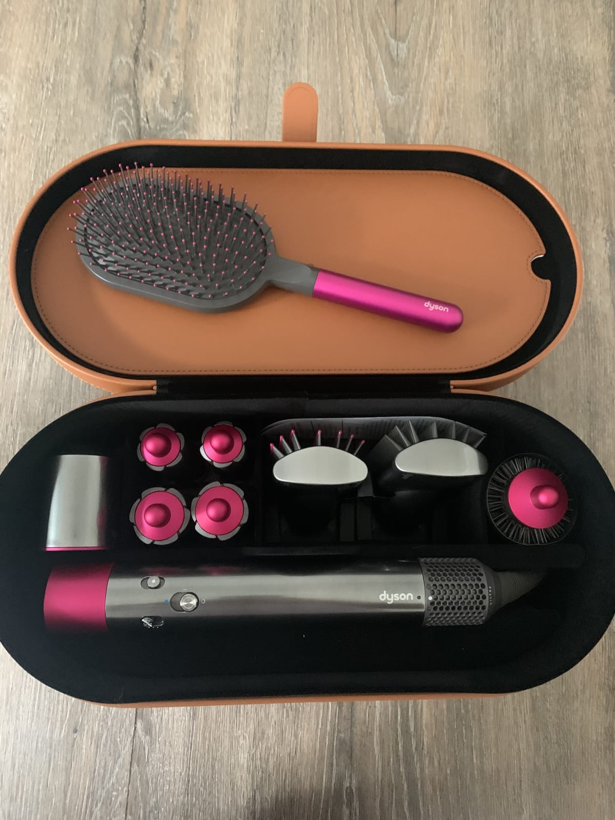 Dyson Airwrap Styler - review image