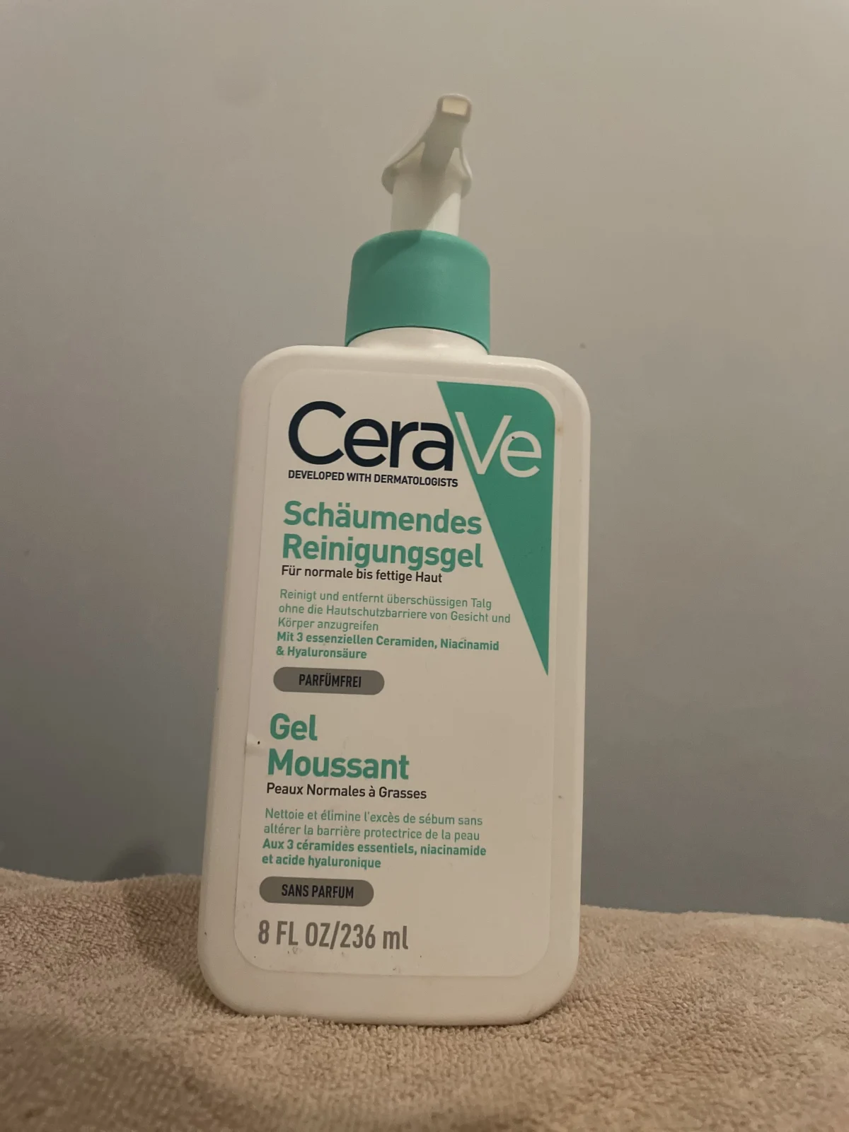 Foaming Facial Cleanser - review image