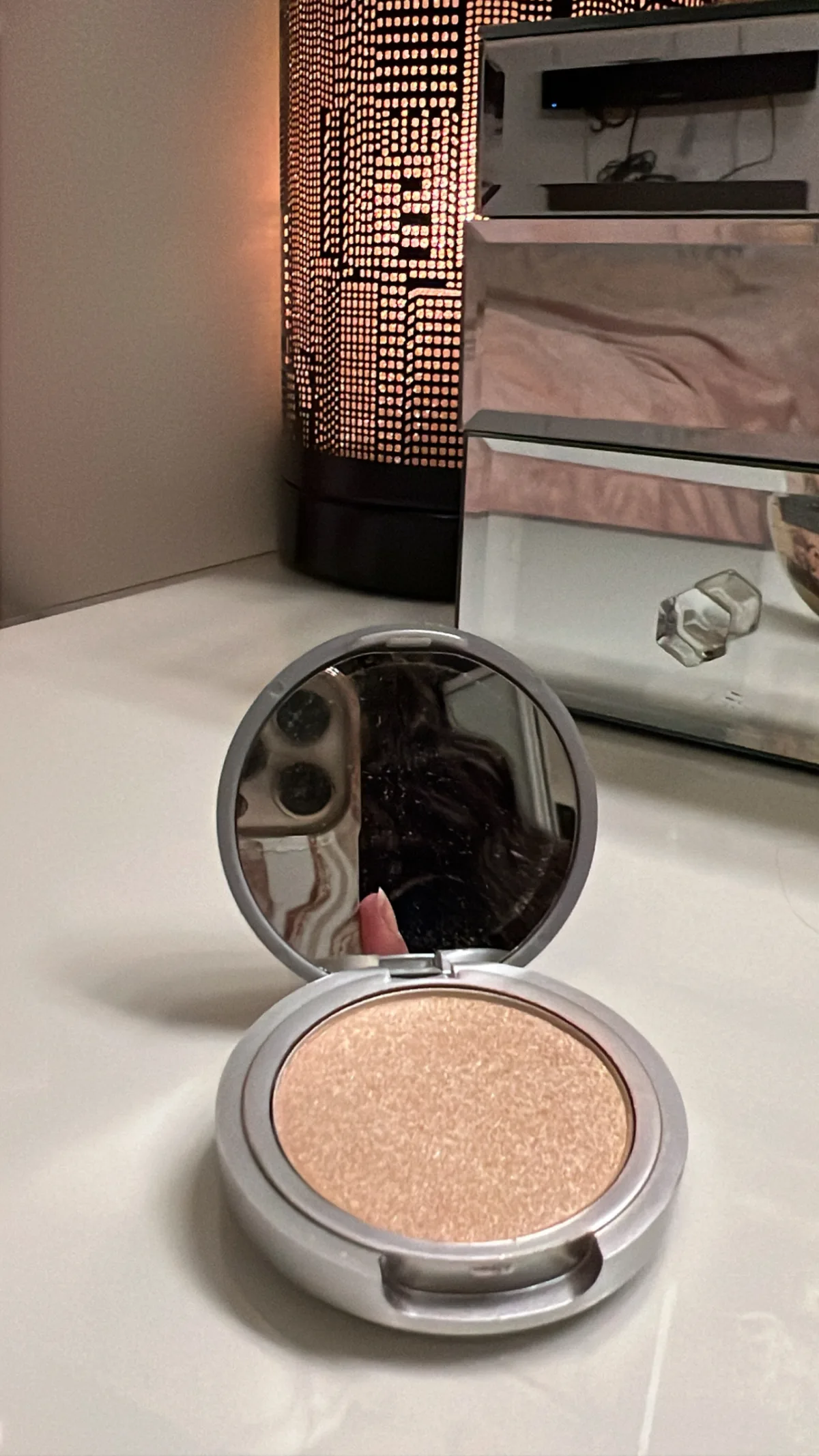 theBalm Mary-Lou Manizer - review image