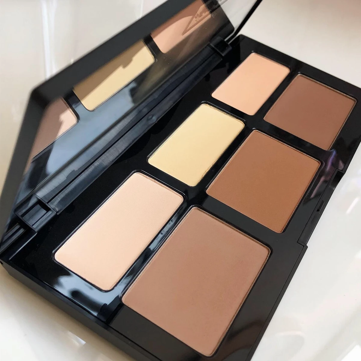 Shade + Light Refillable Face Contour Palette - review image