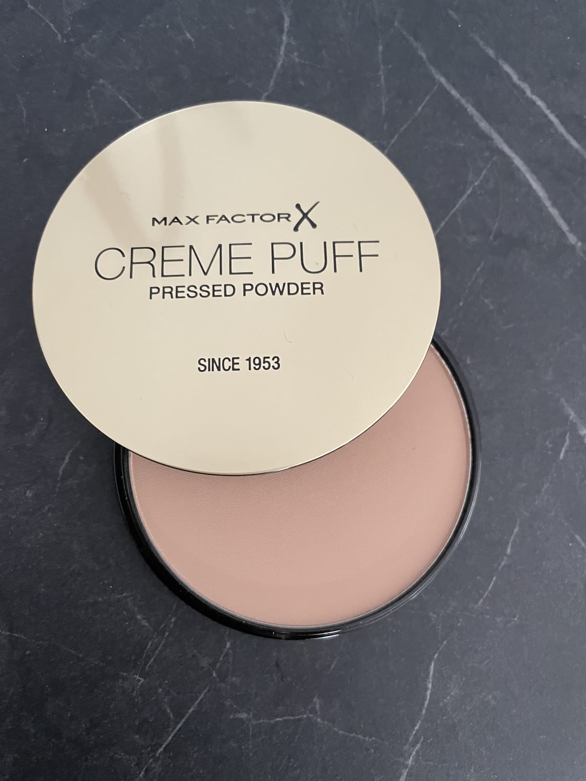 Creme Puff Powder Compact Poeder - review image