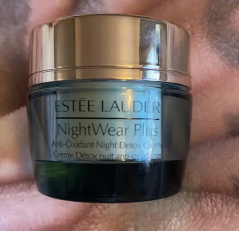 E.Lauder Nightwear Plus Night Detox Cream - review image