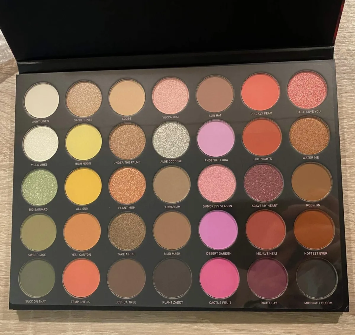 Morphe 35D Desert Bouquet - review image