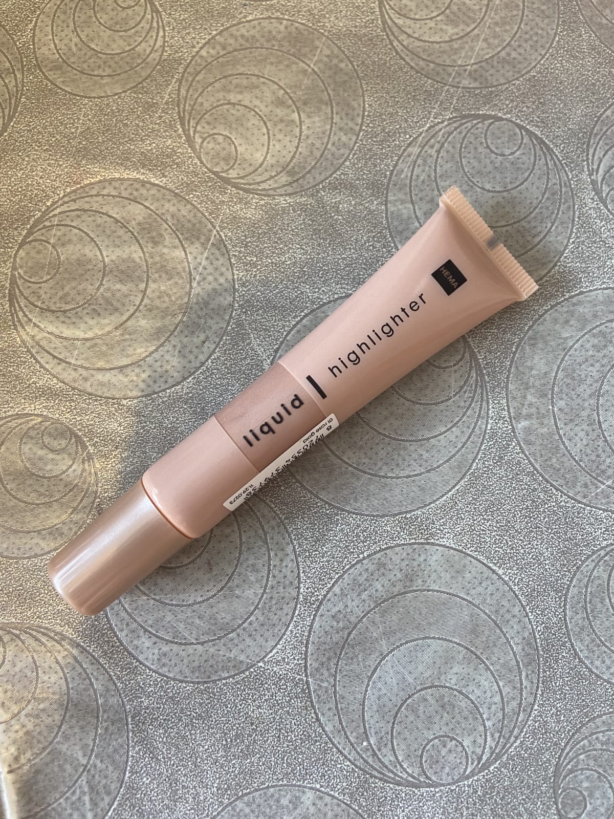 Liquid Highlighter - review image