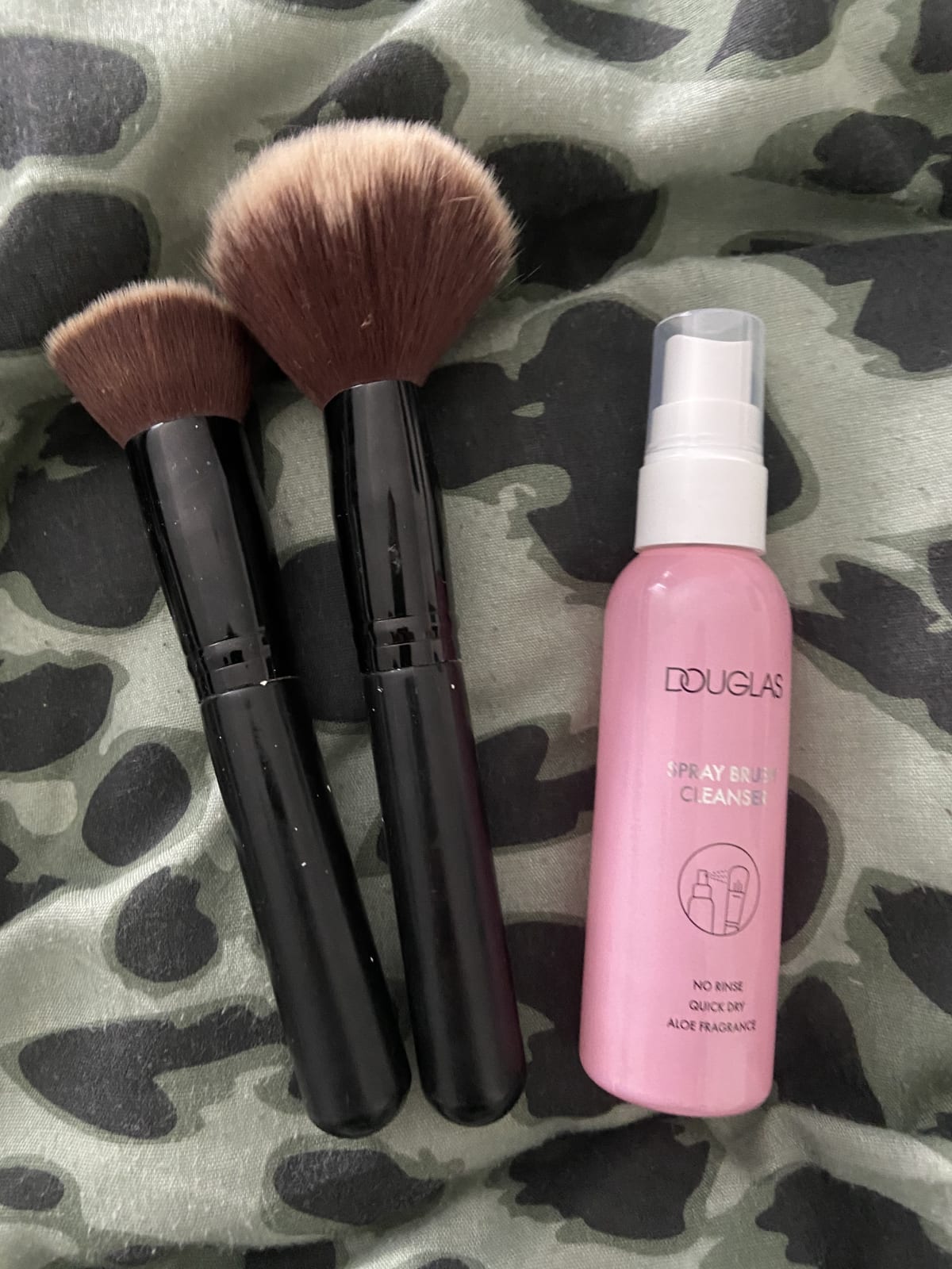 Douglas Collection Accessoires Spray Brush Cleanser - review image