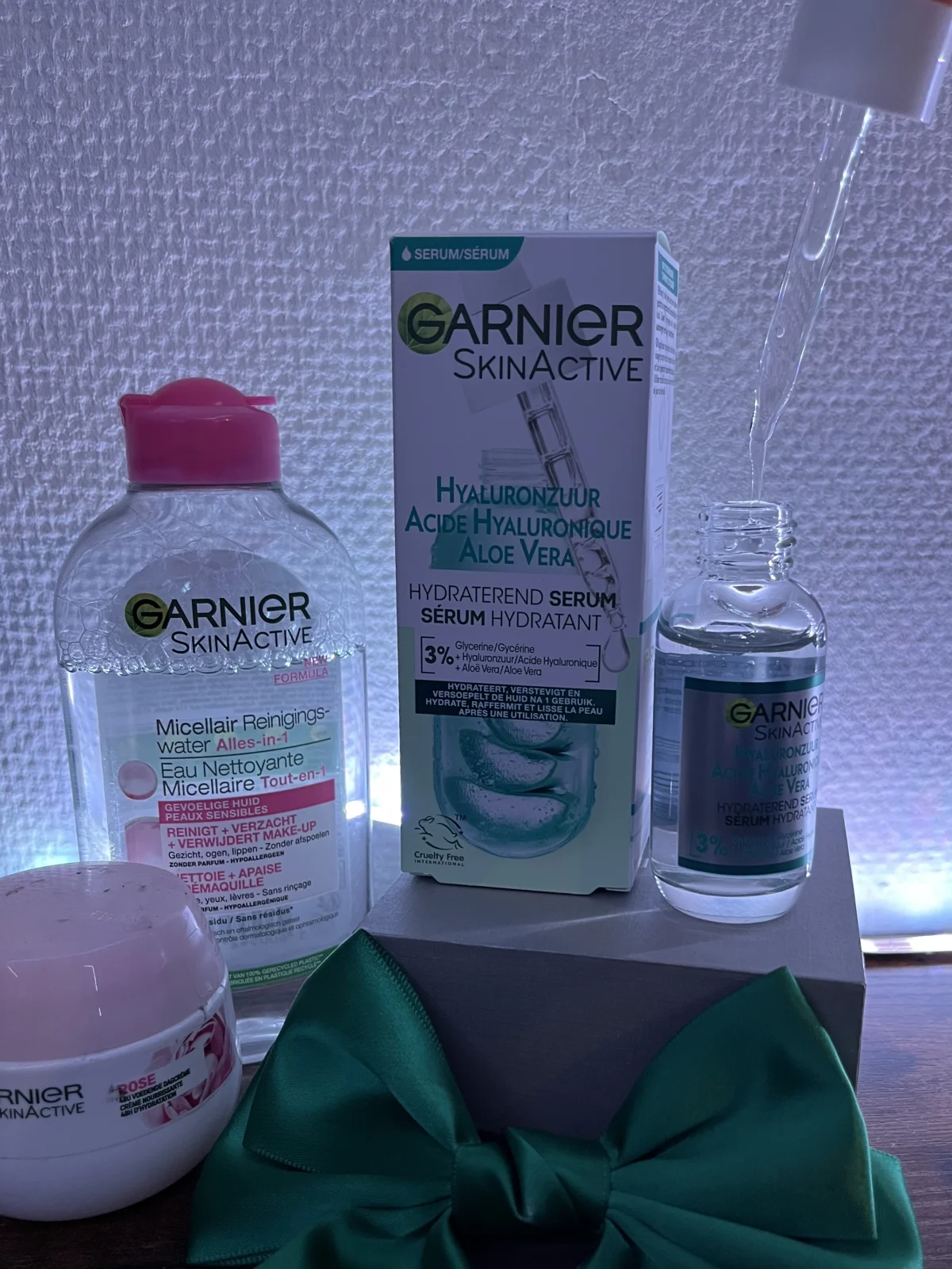 Garnier SkinActive Botanische Dagcrème Rozenwater - 50 ml - Droge en Gevoelige Huid - review image