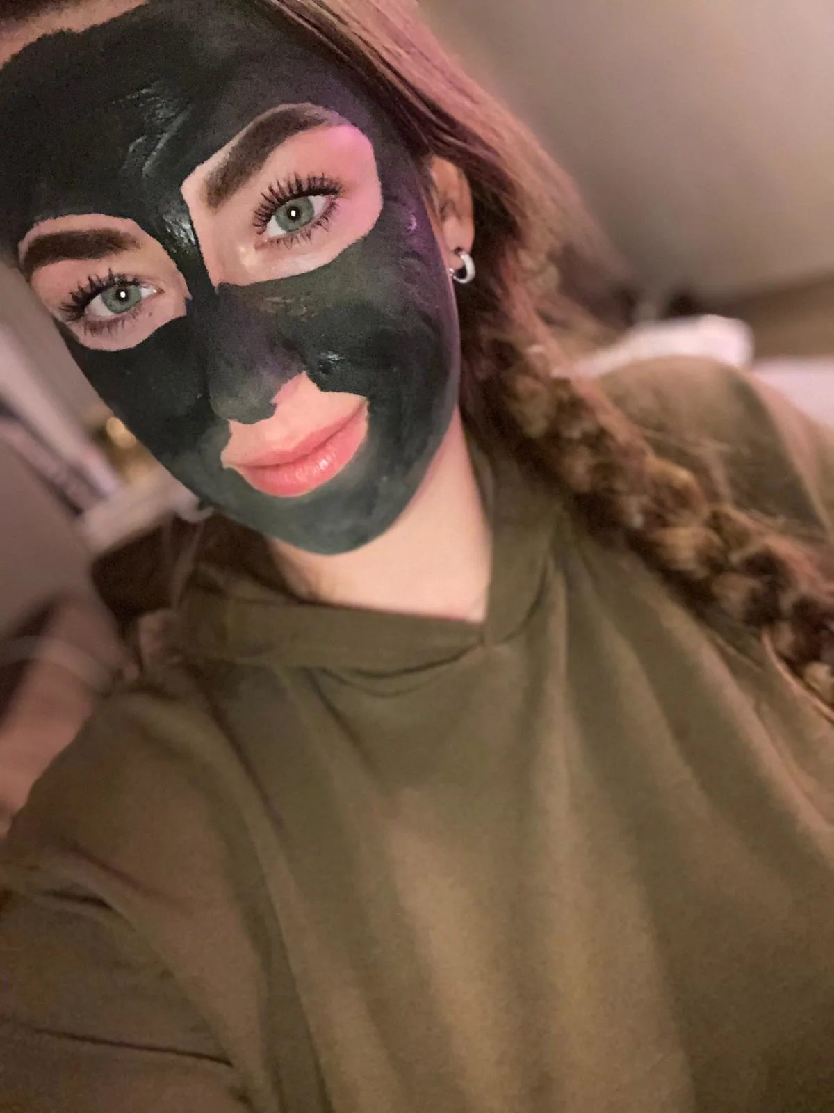 Dead Sea Mud & Activated Charcoal Mask + Vitamin C - review image