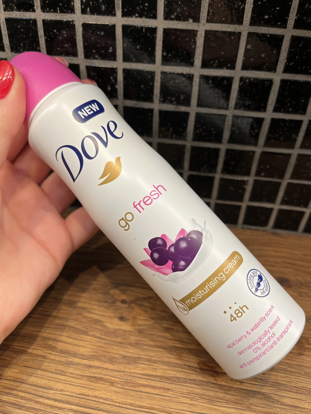 Dove Deodorant Spray Go Fresh Acai Berry en Waterlily 150ml - review image