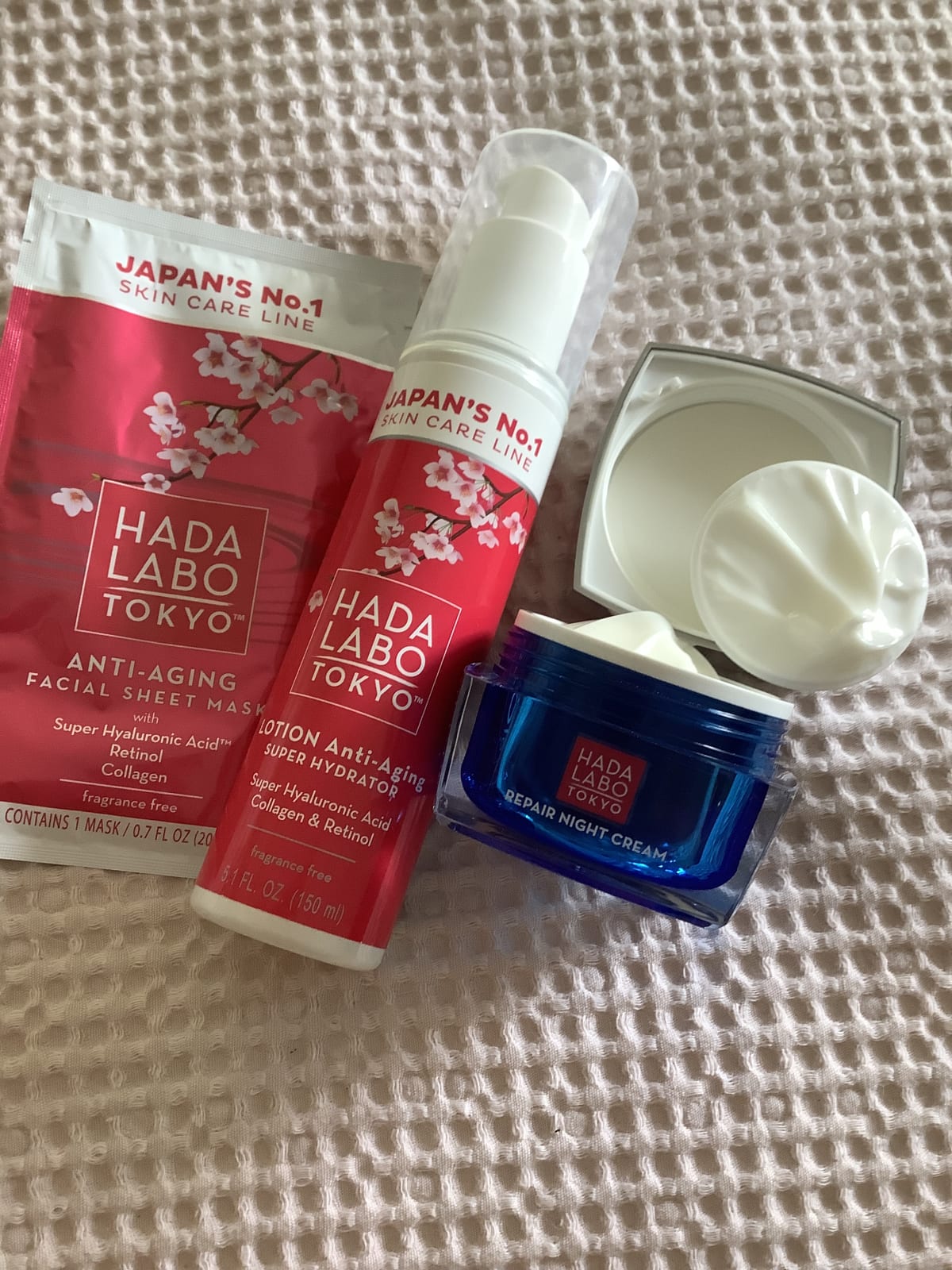 Hada Labo Tokyo™ Gezichtsmasker Set (8 sheet masks) - review image