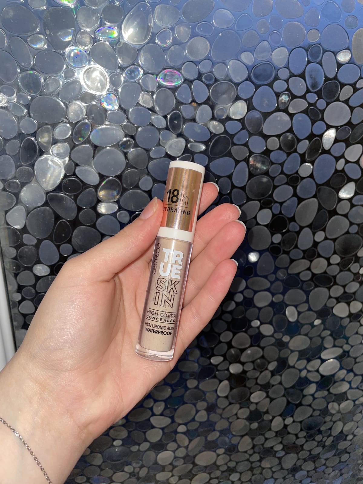 True Skin High Cover Concealer - review image